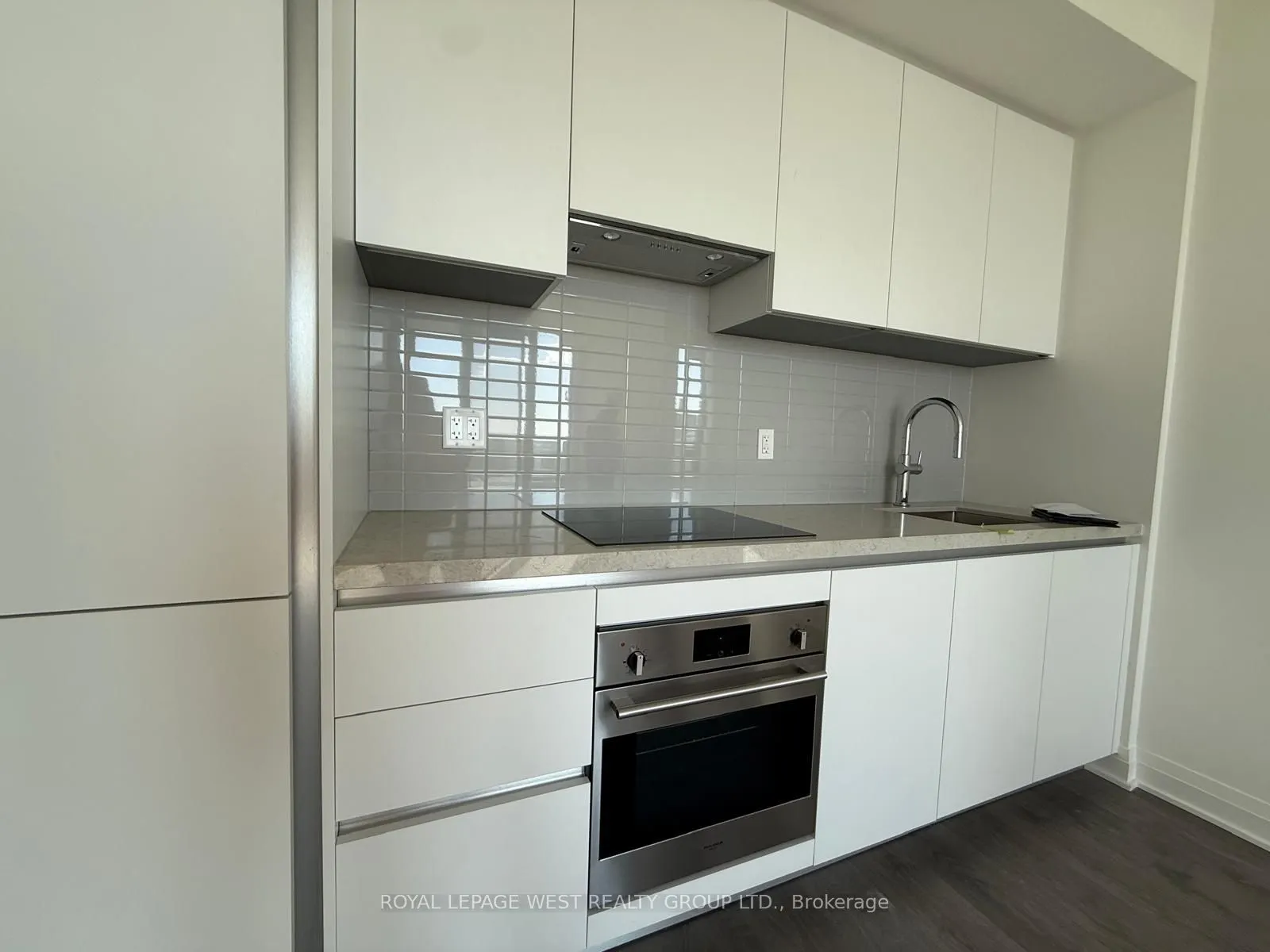 4015 The Exchange, #703