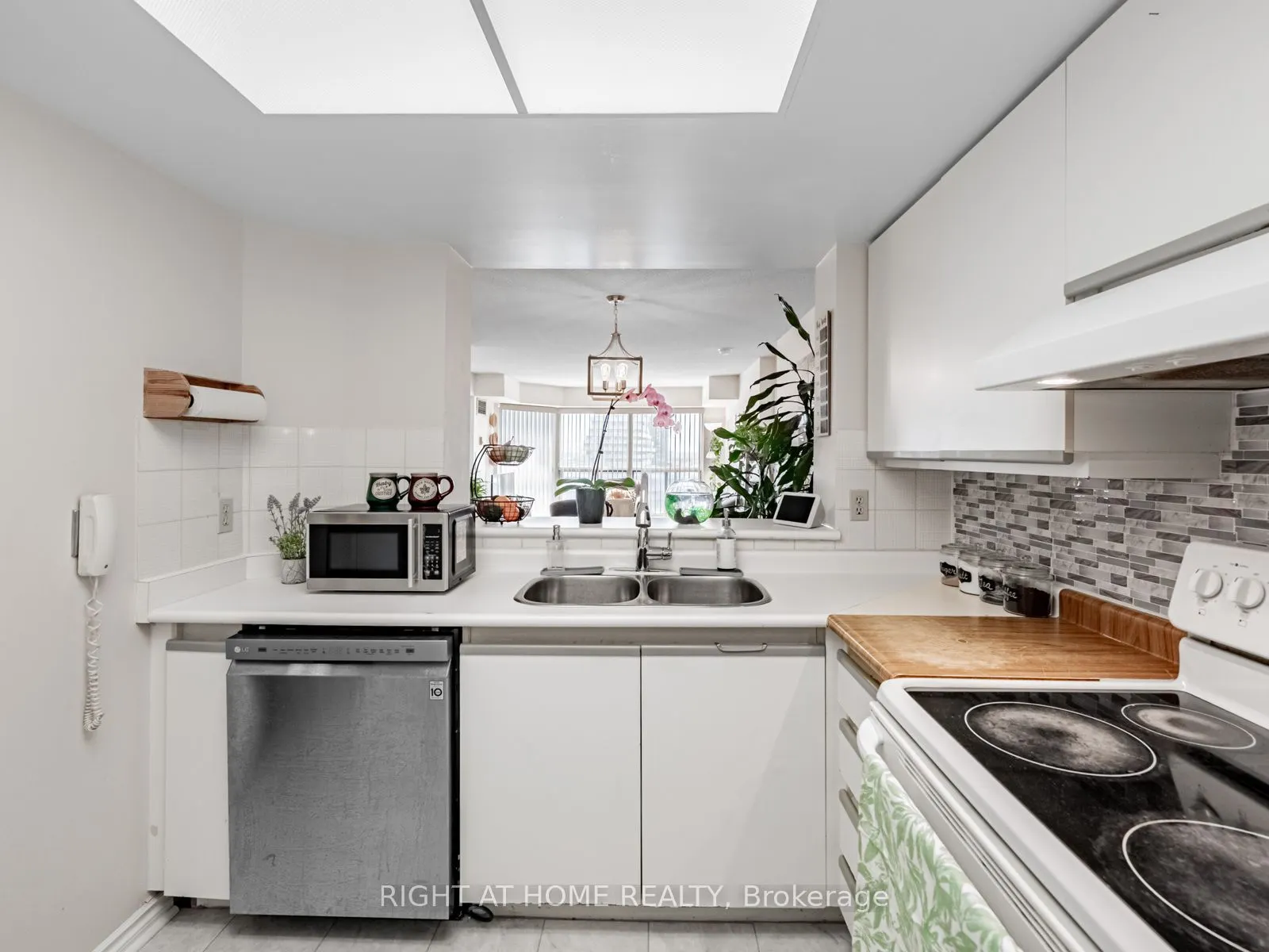 335 Webb Drive, #1412