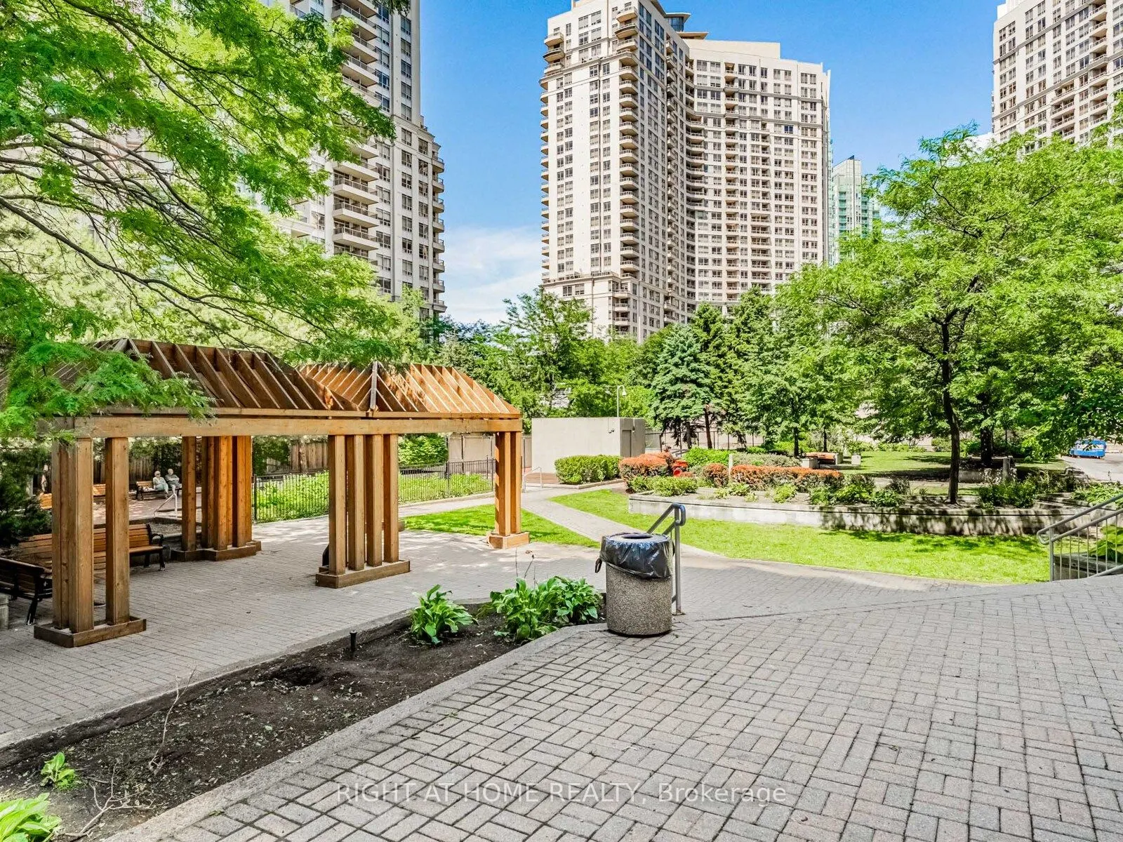 335 Webb Drive, #1412