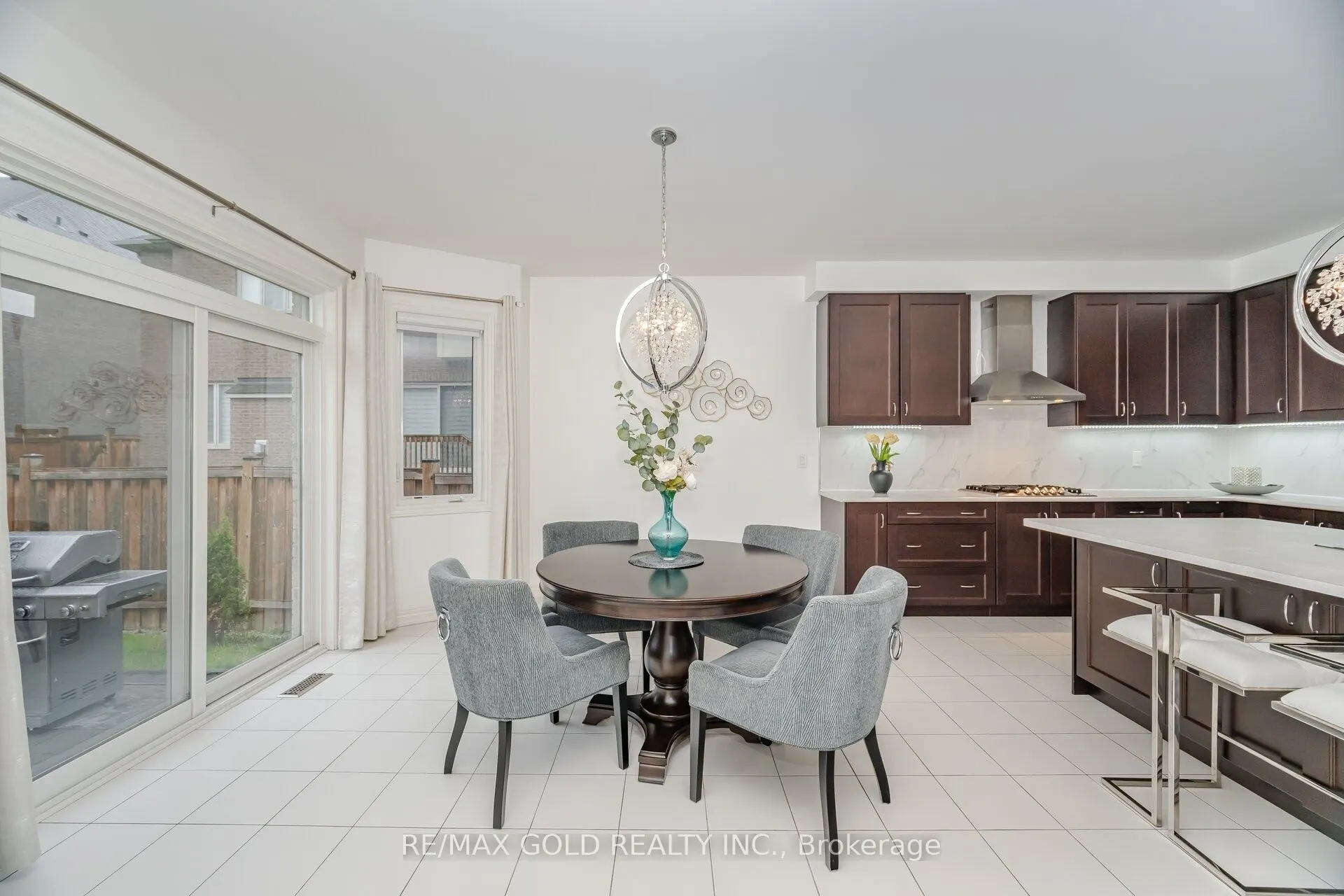 37 Observatory Crescent