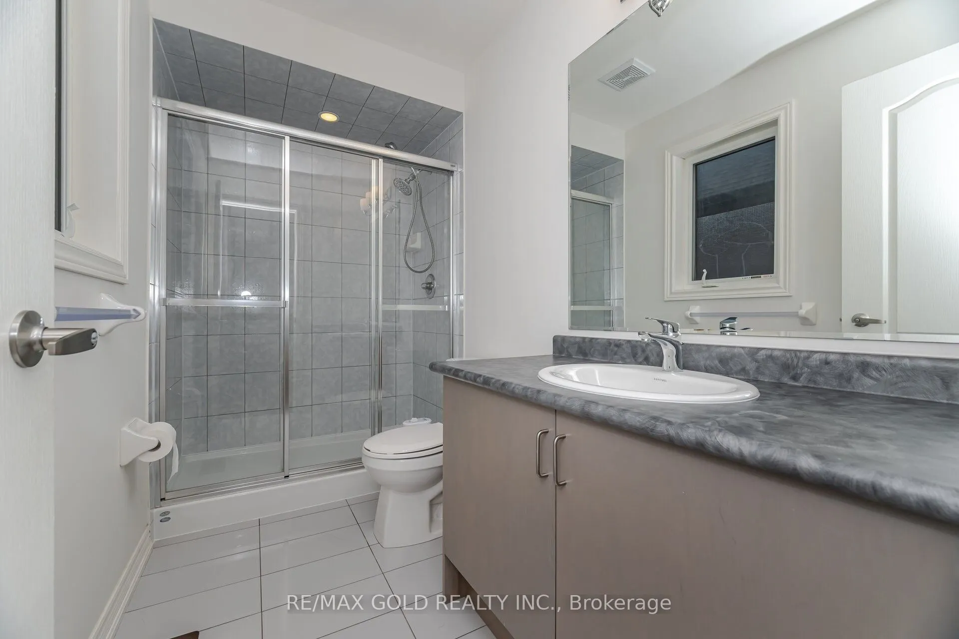 37 Observatory Crescent