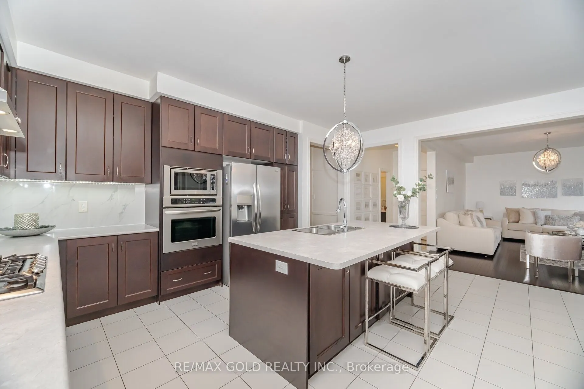37 Observatory Crescent
