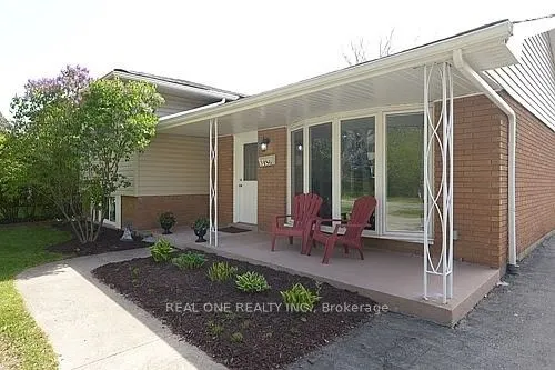 3486 Rexway Drive