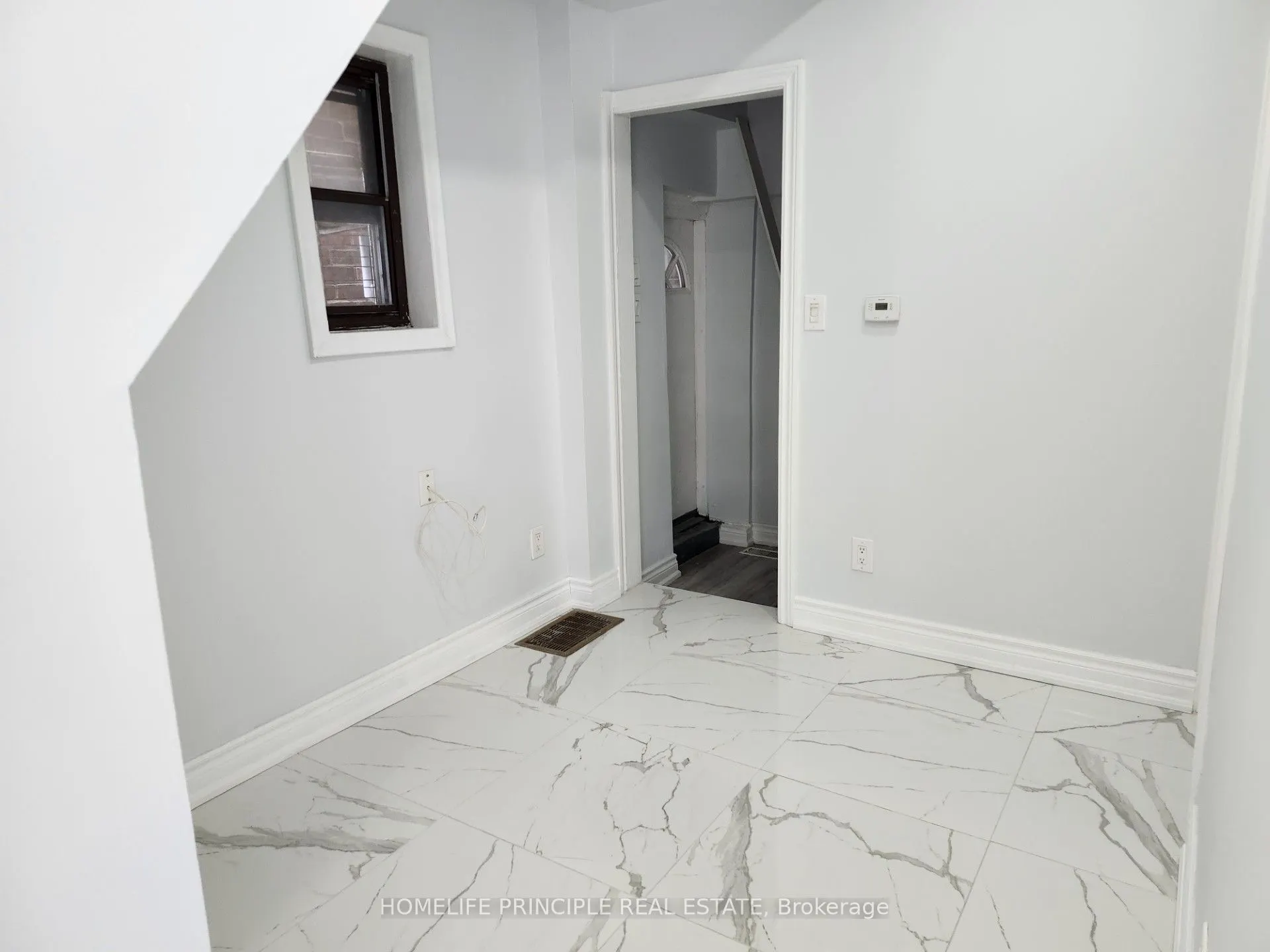 1091 Dovercourt Road, #MAIN