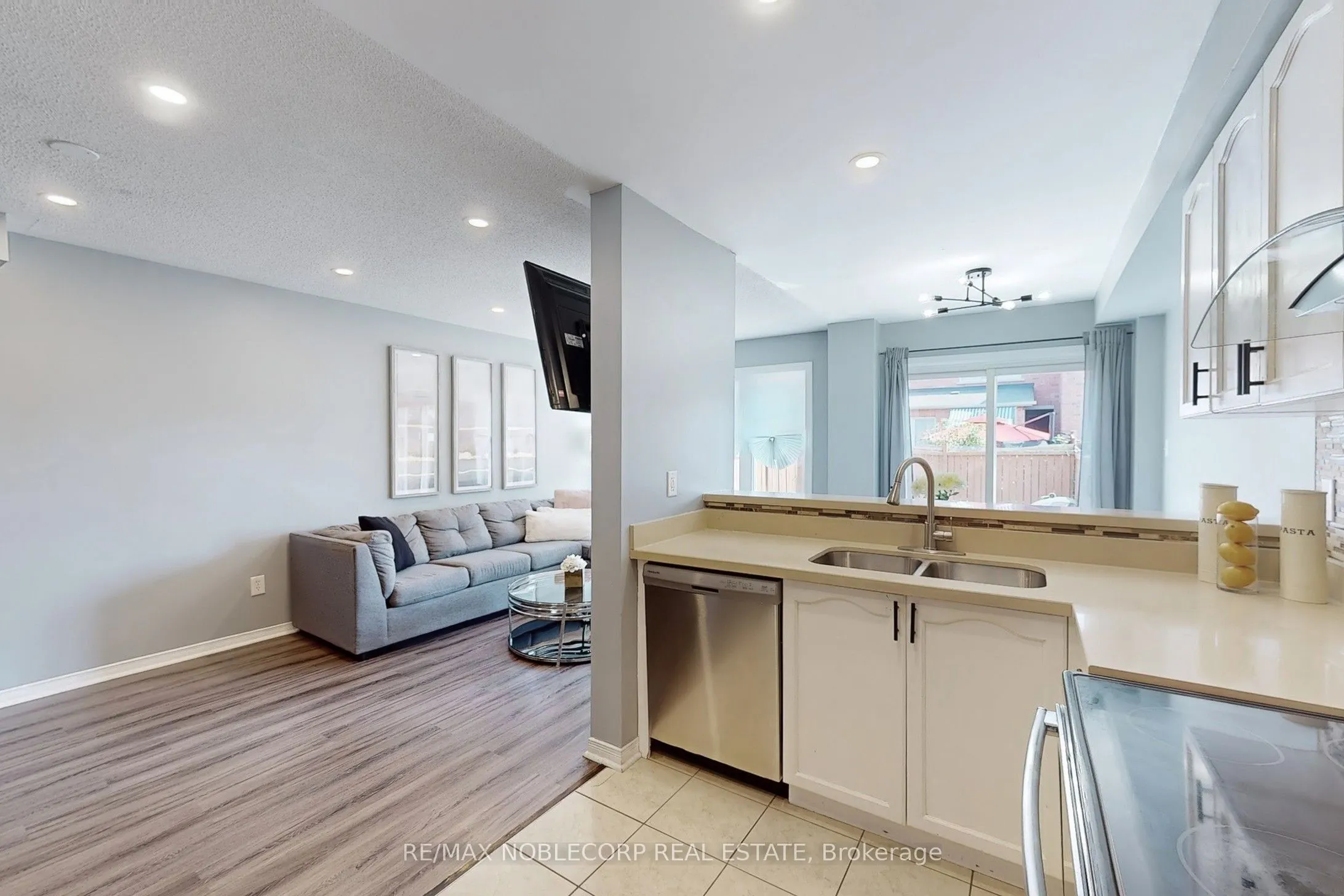 130 Rockgarden Trail