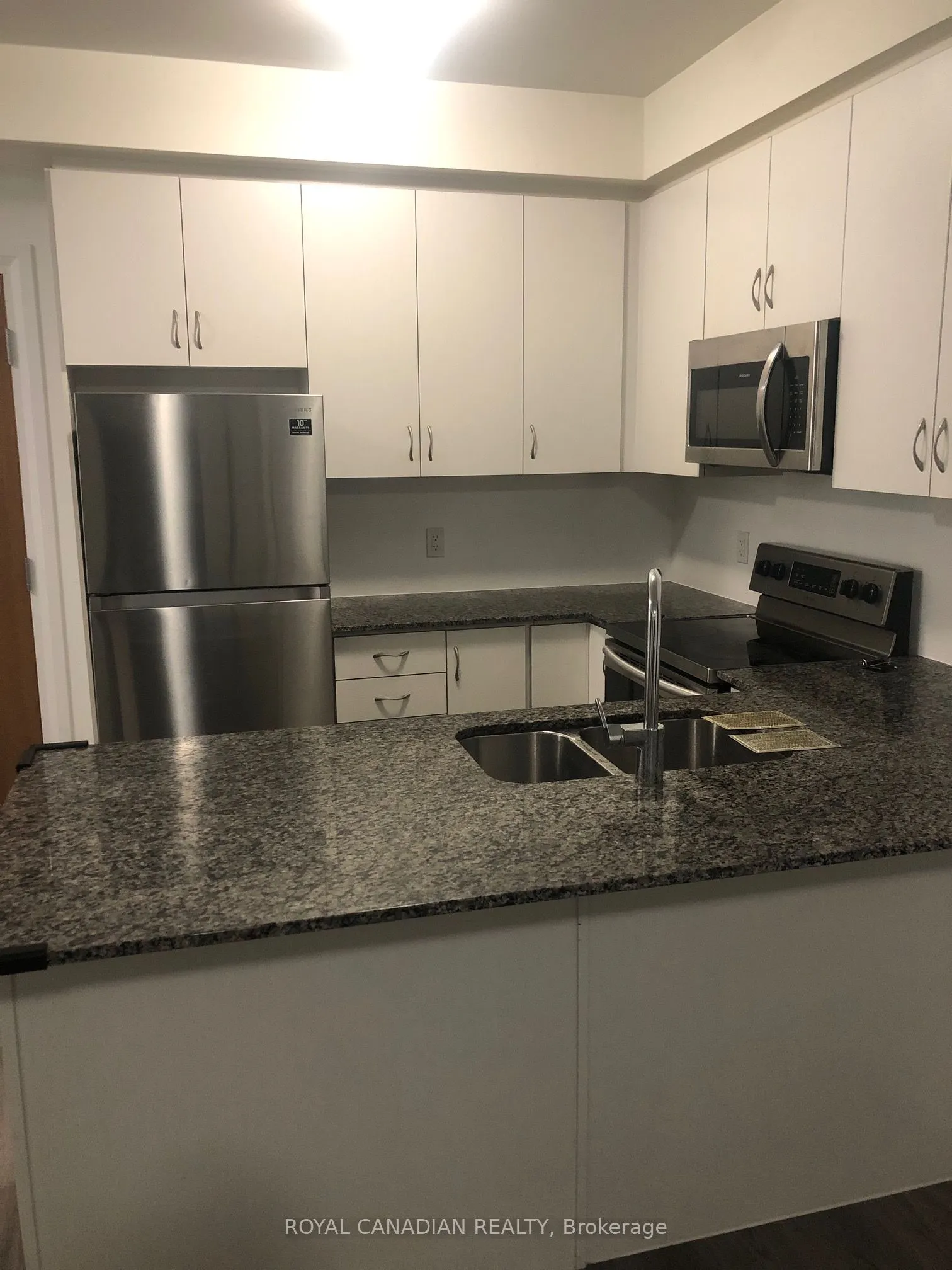 128 Grovewood Common, #206