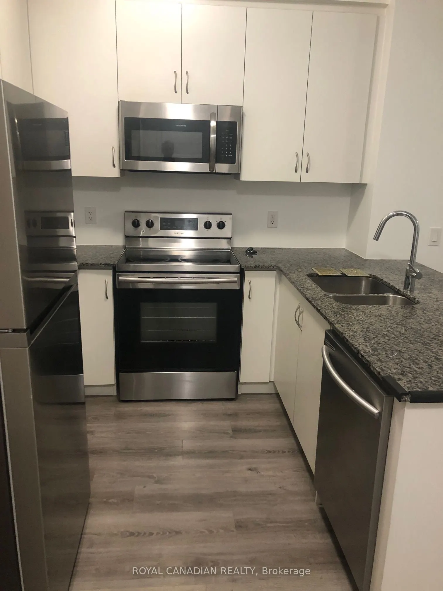 128 Grovewood Common, #206