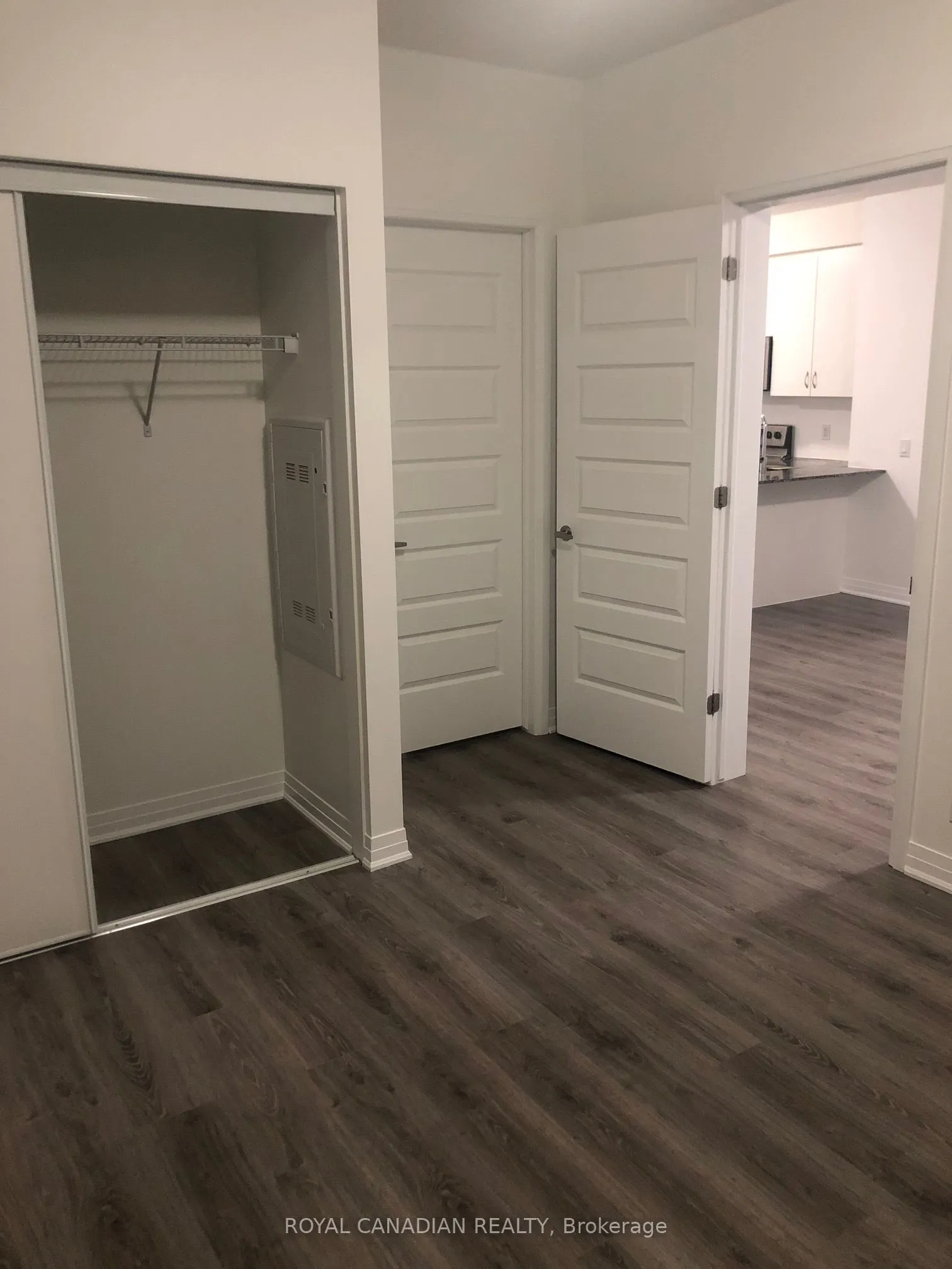 128 Grovewood Common, #206