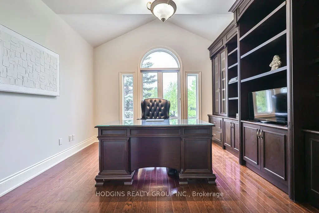 3264 Barchester Court