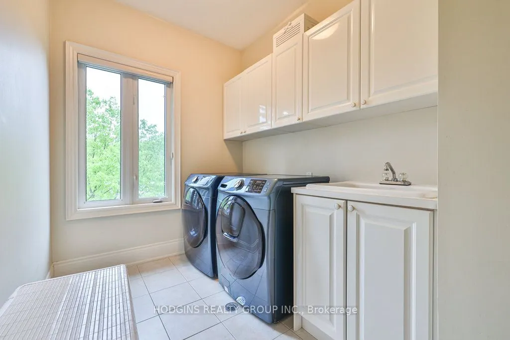 3264 Barchester Court