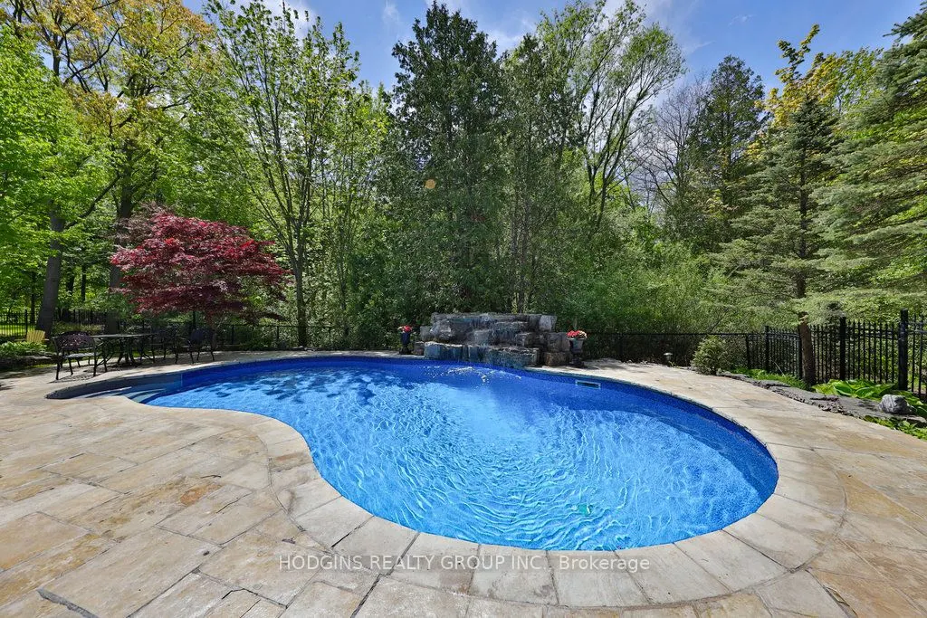 3264 Barchester Court