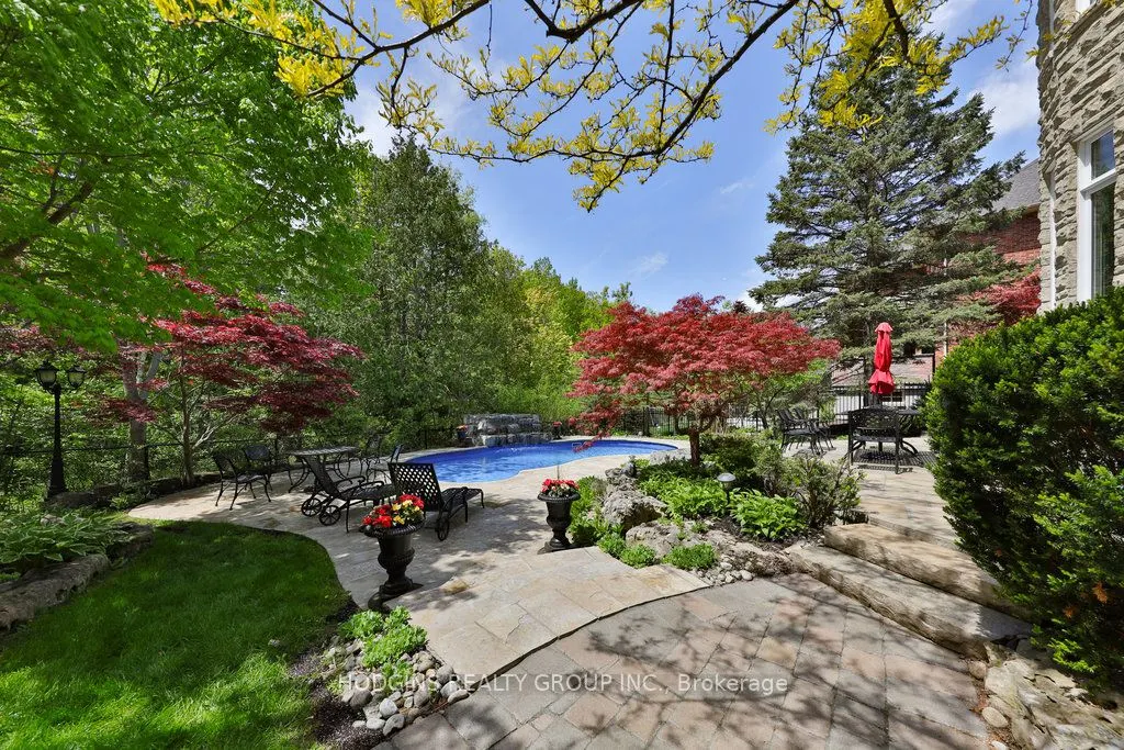 3264 Barchester Court