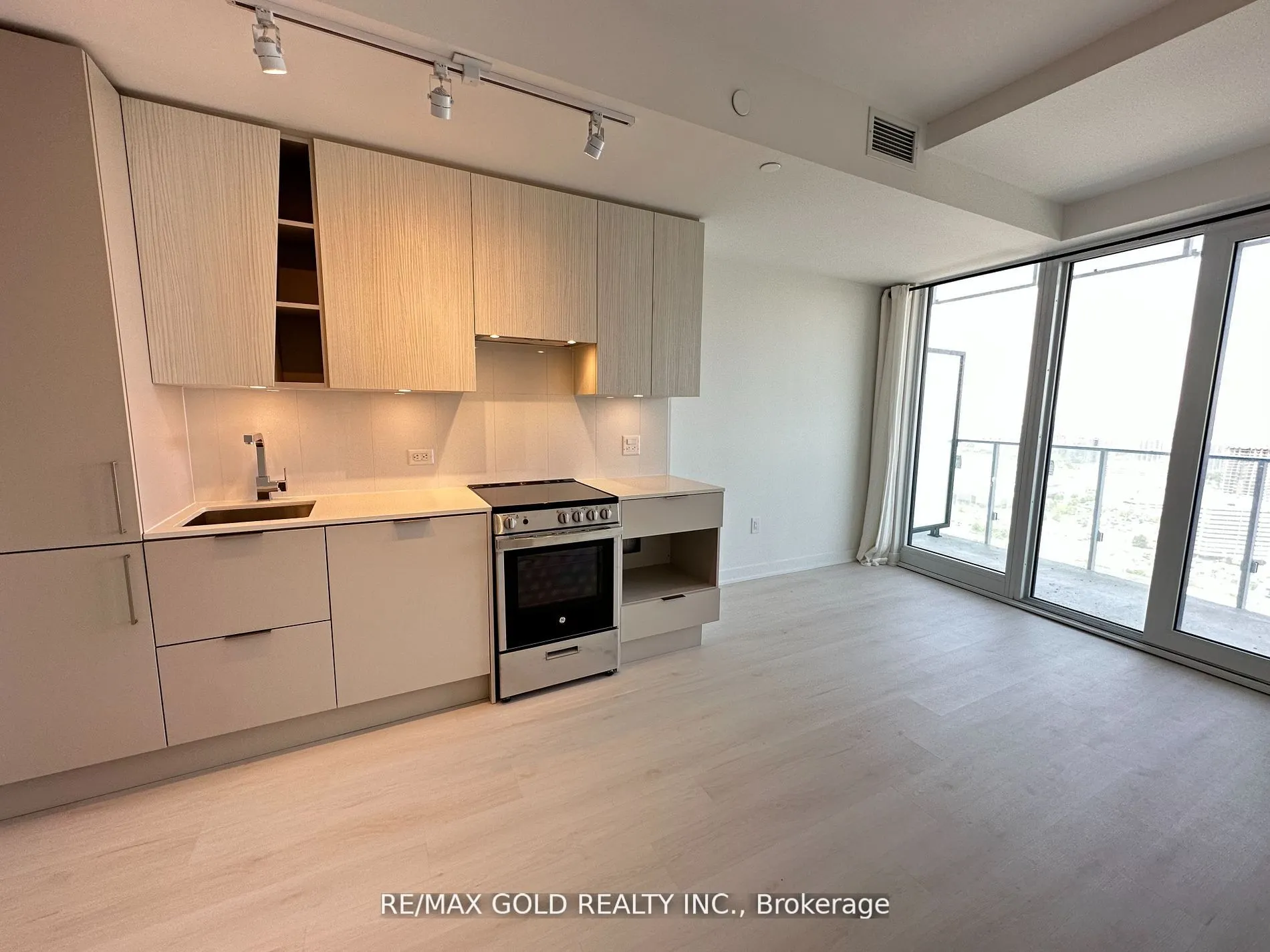 3900 Confederation Parkway, #3412