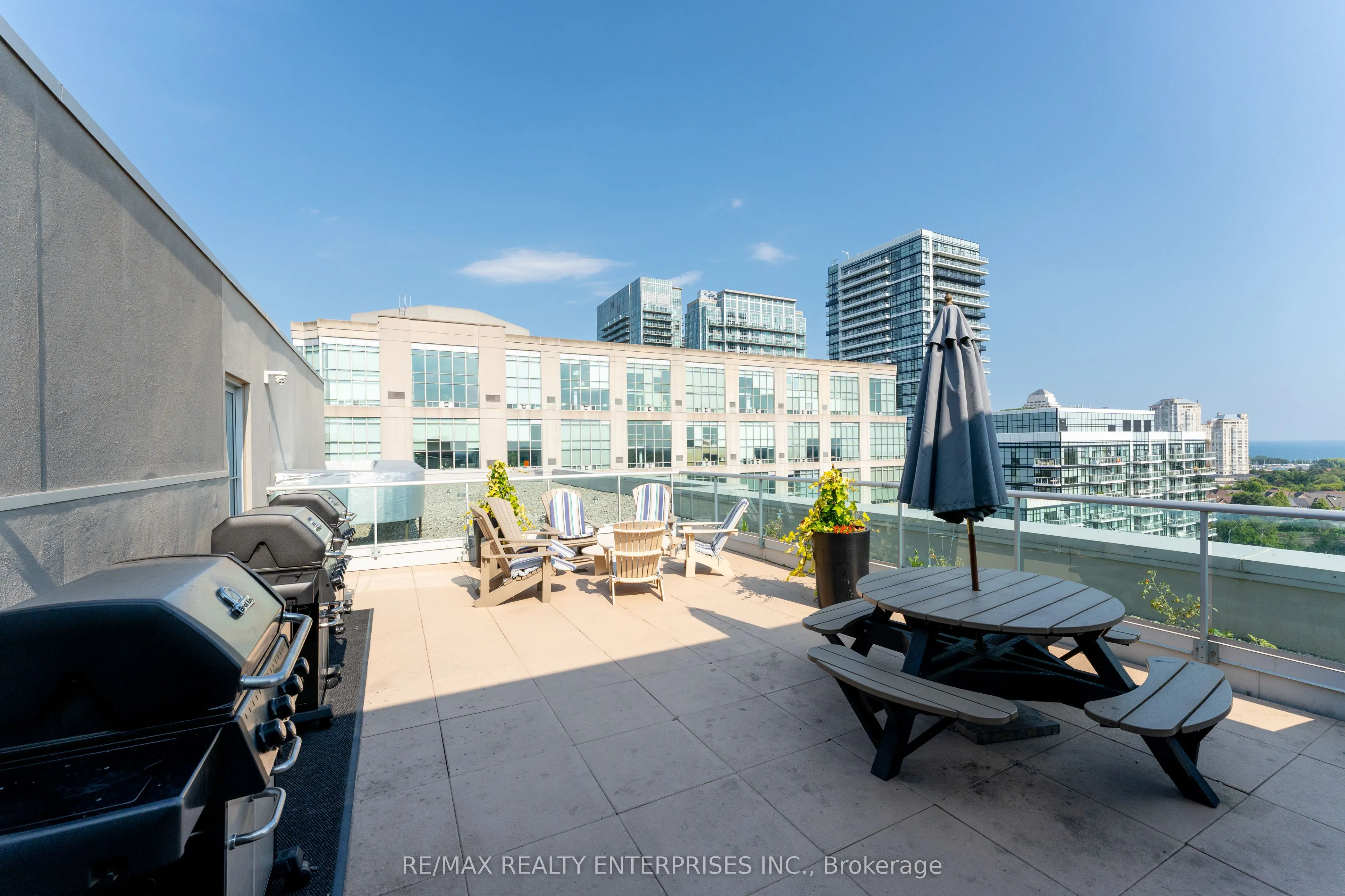 200 Manitoba Street, #333