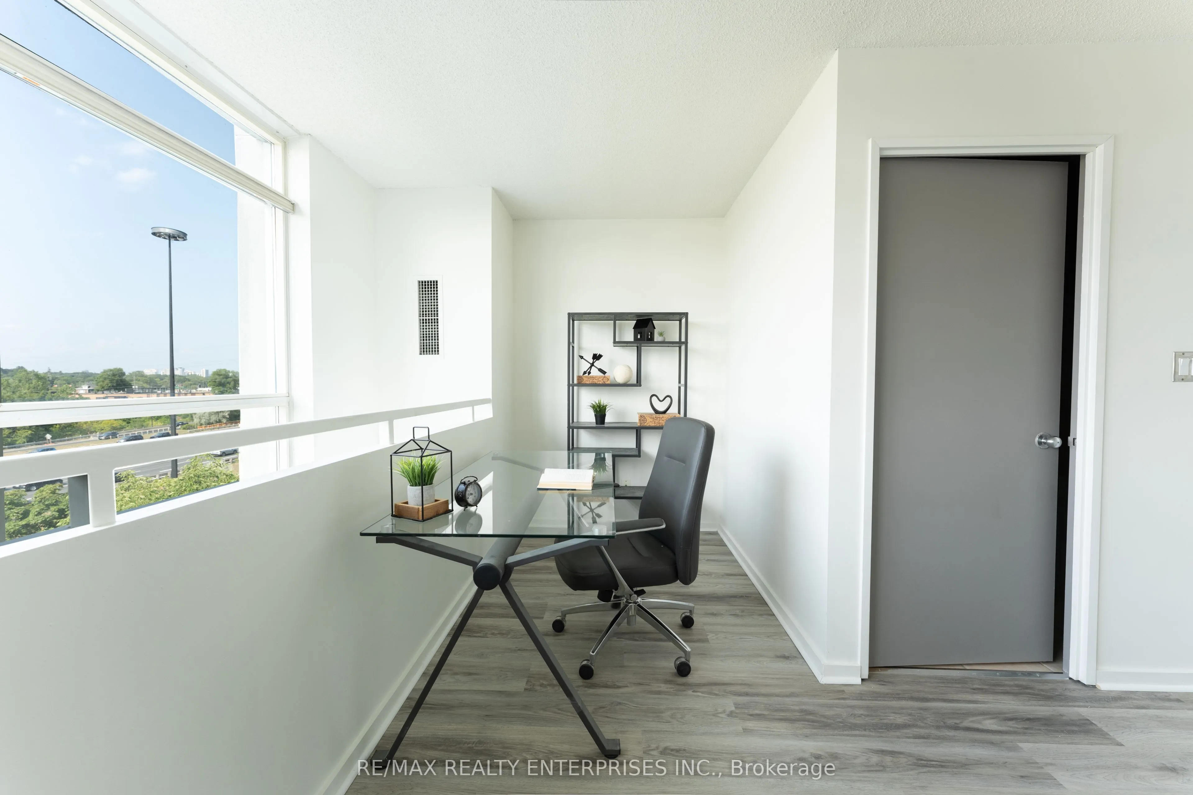 200 Manitoba Street, #333