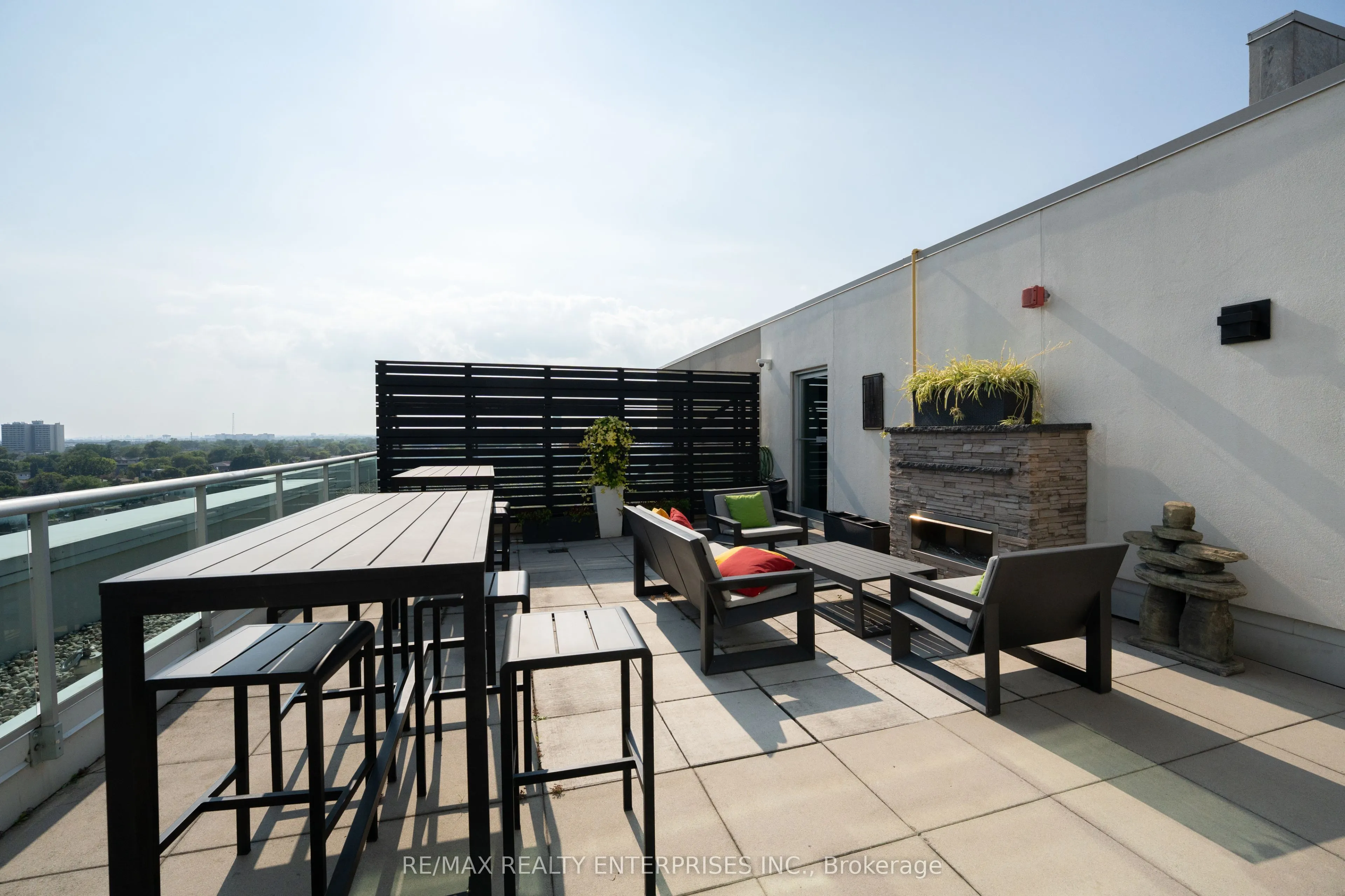 200 Manitoba Street, #333