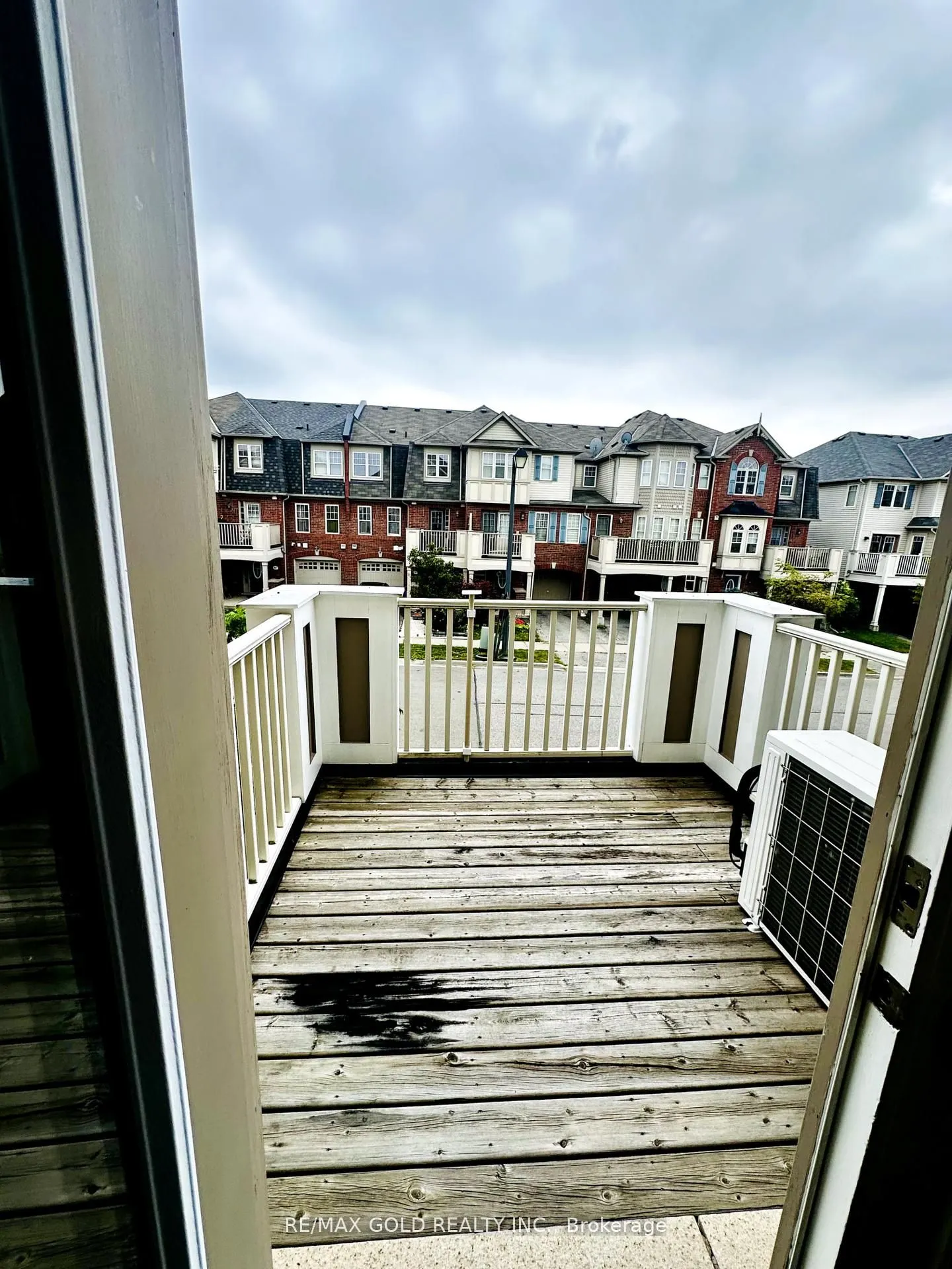812 Fowles Court