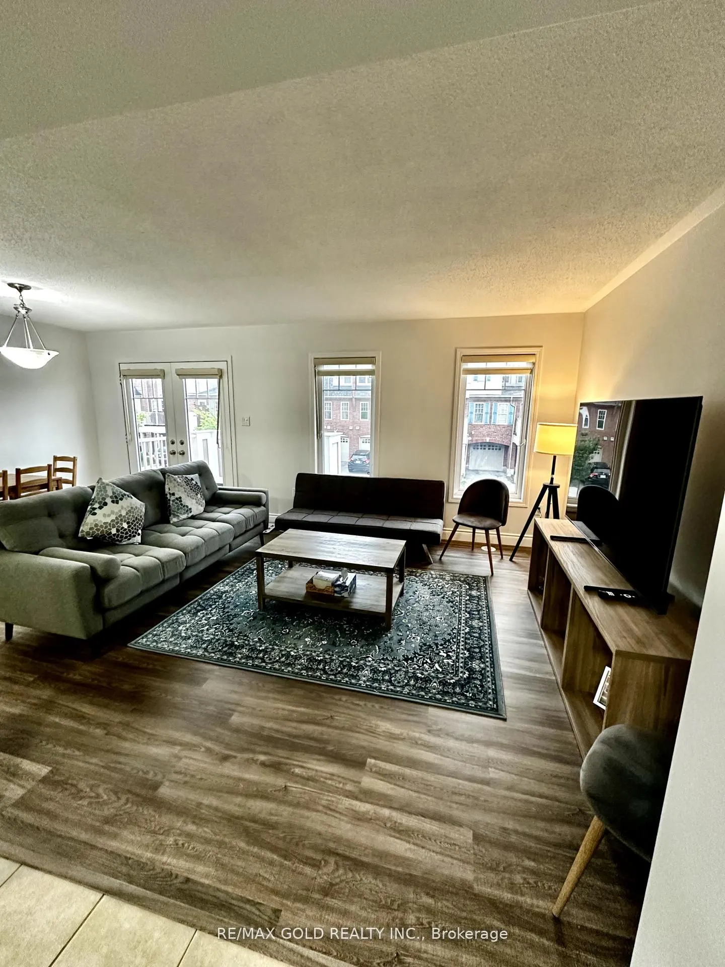 812 Fowles Court