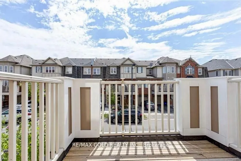 812 Fowles Court