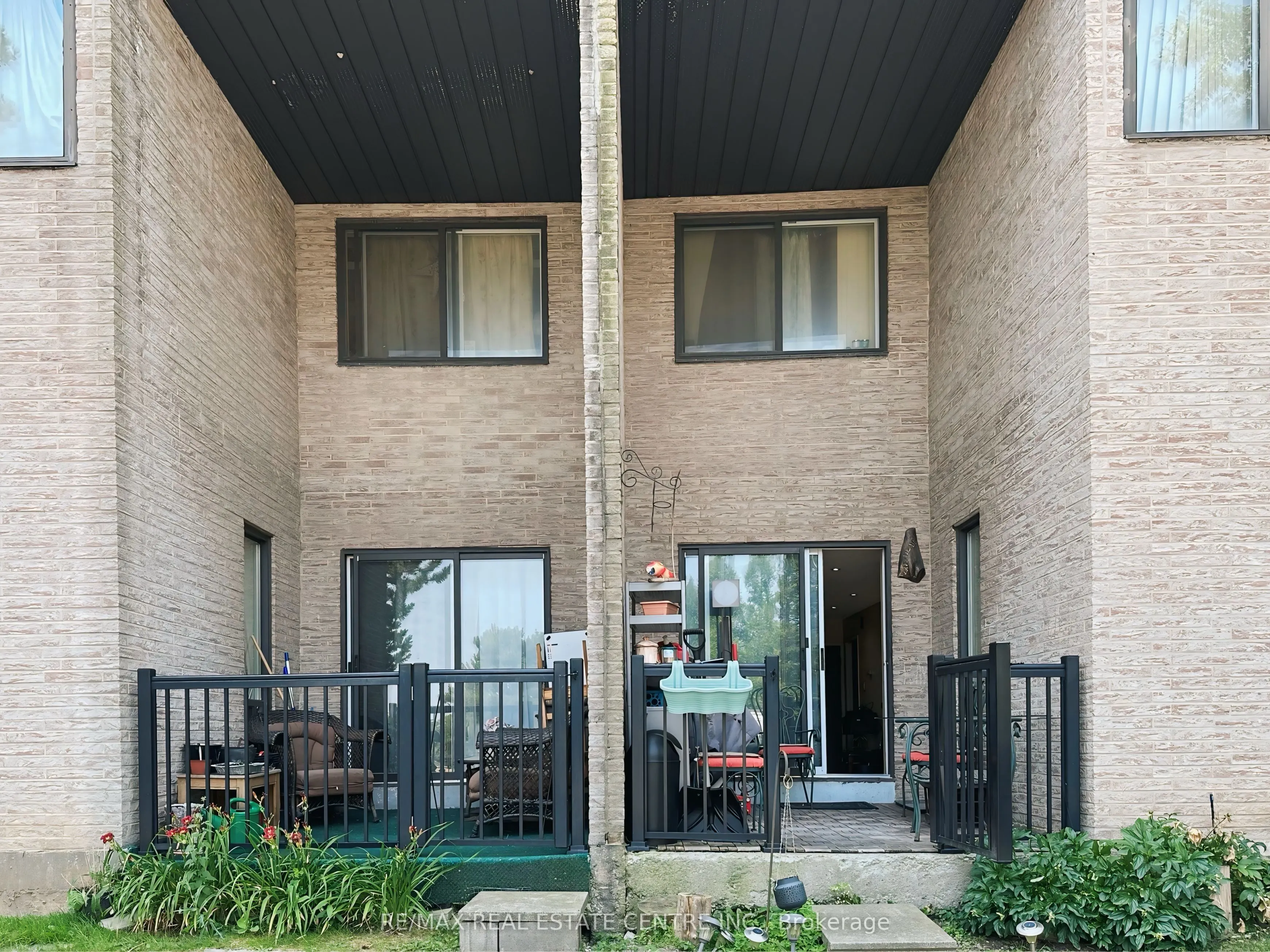 2095 Roche Court, #111