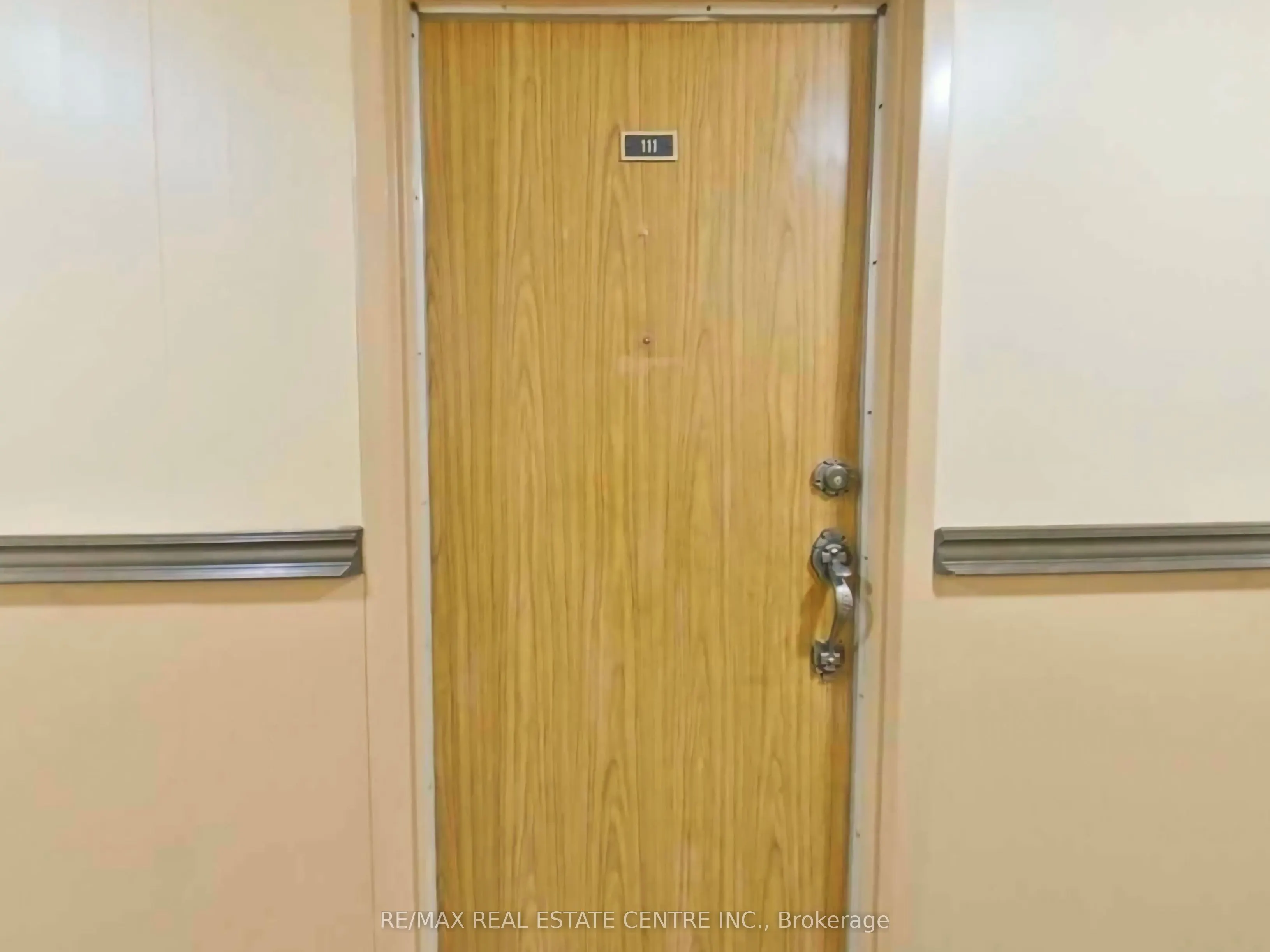 2095 Roche Court, #111