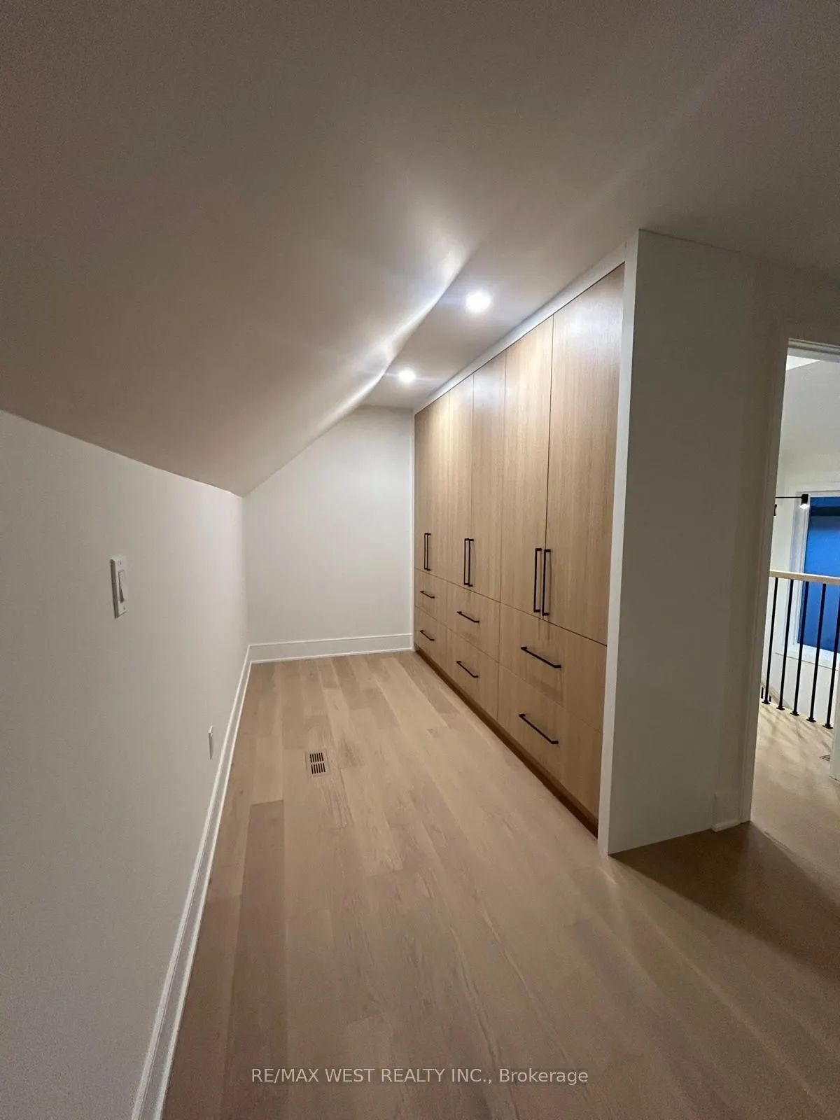 35A Frances Avenue