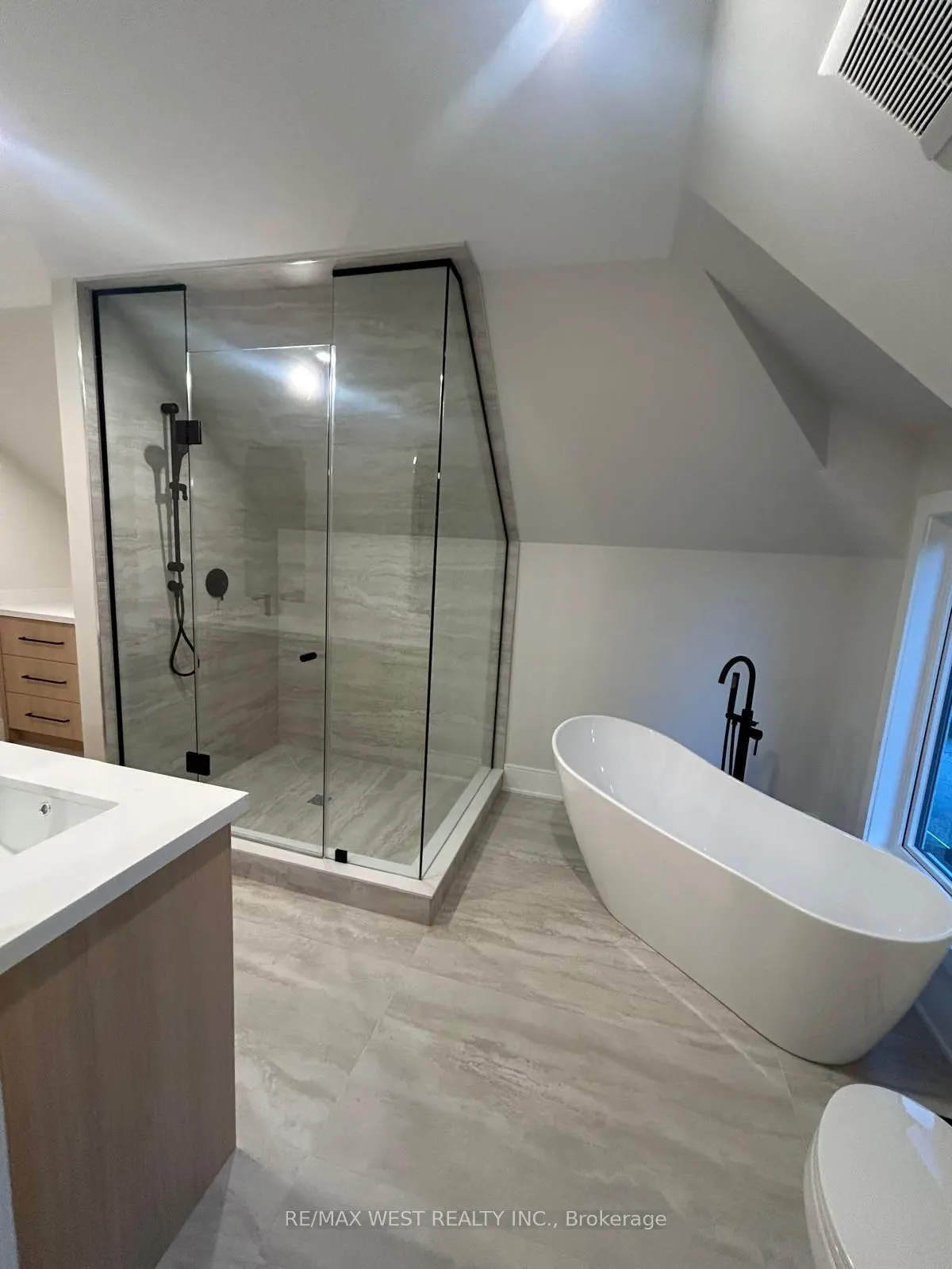 35A Frances Avenue