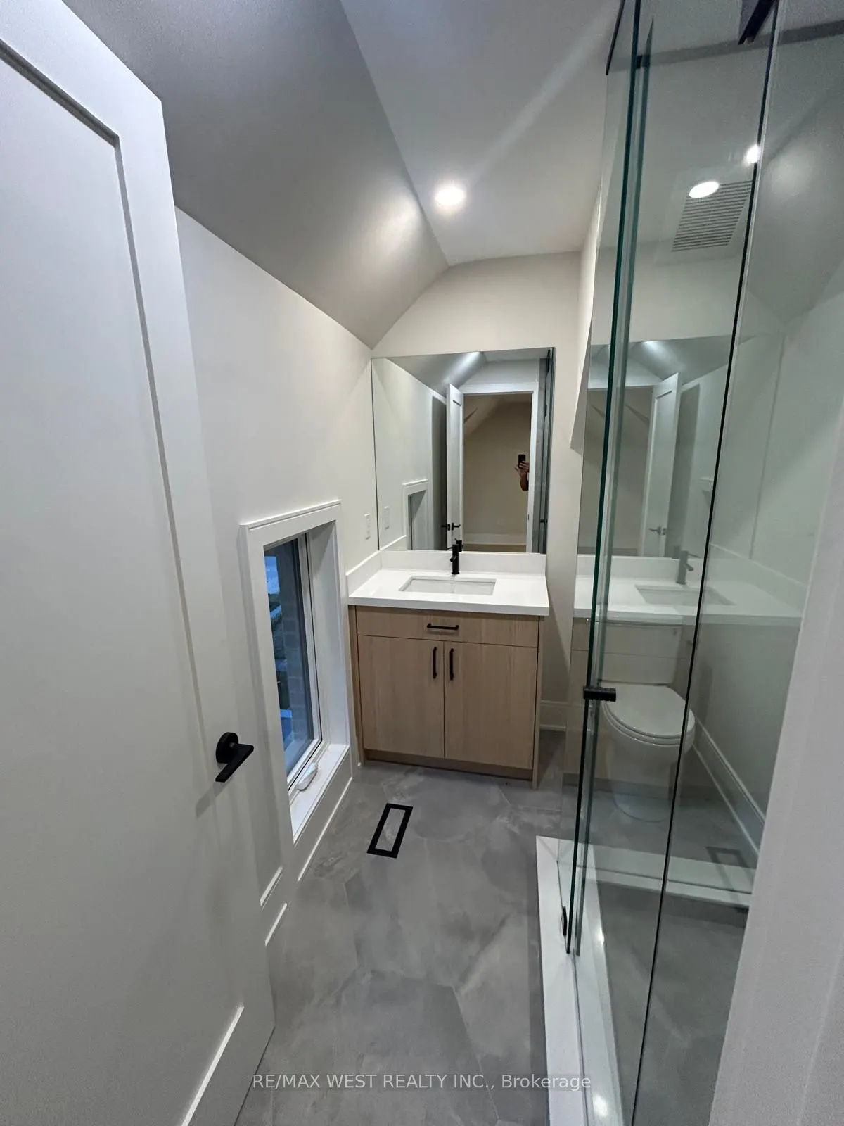 35A Frances Avenue