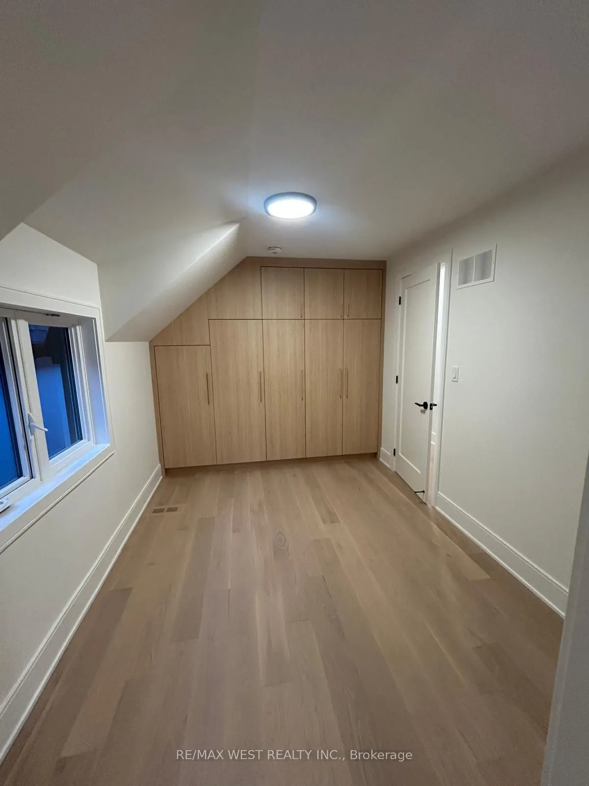 35A Frances Avenue