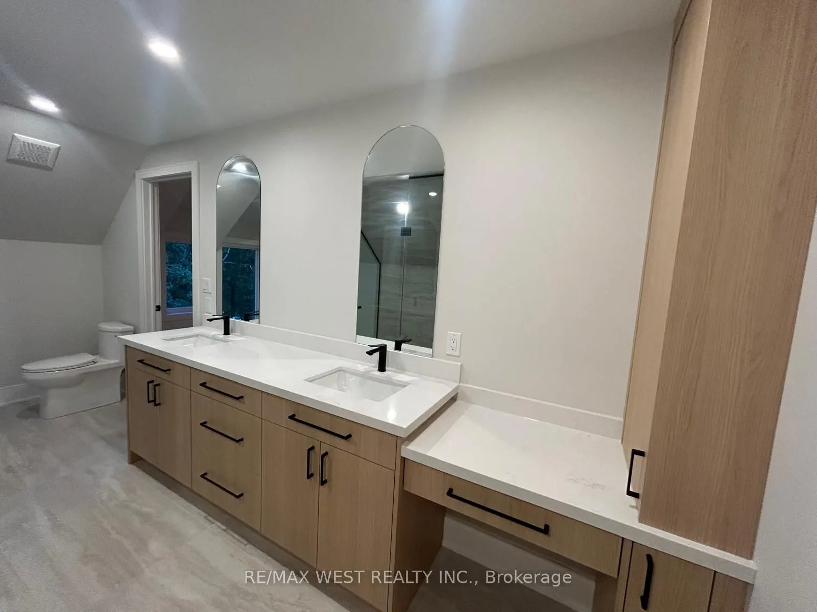35A Frances Avenue