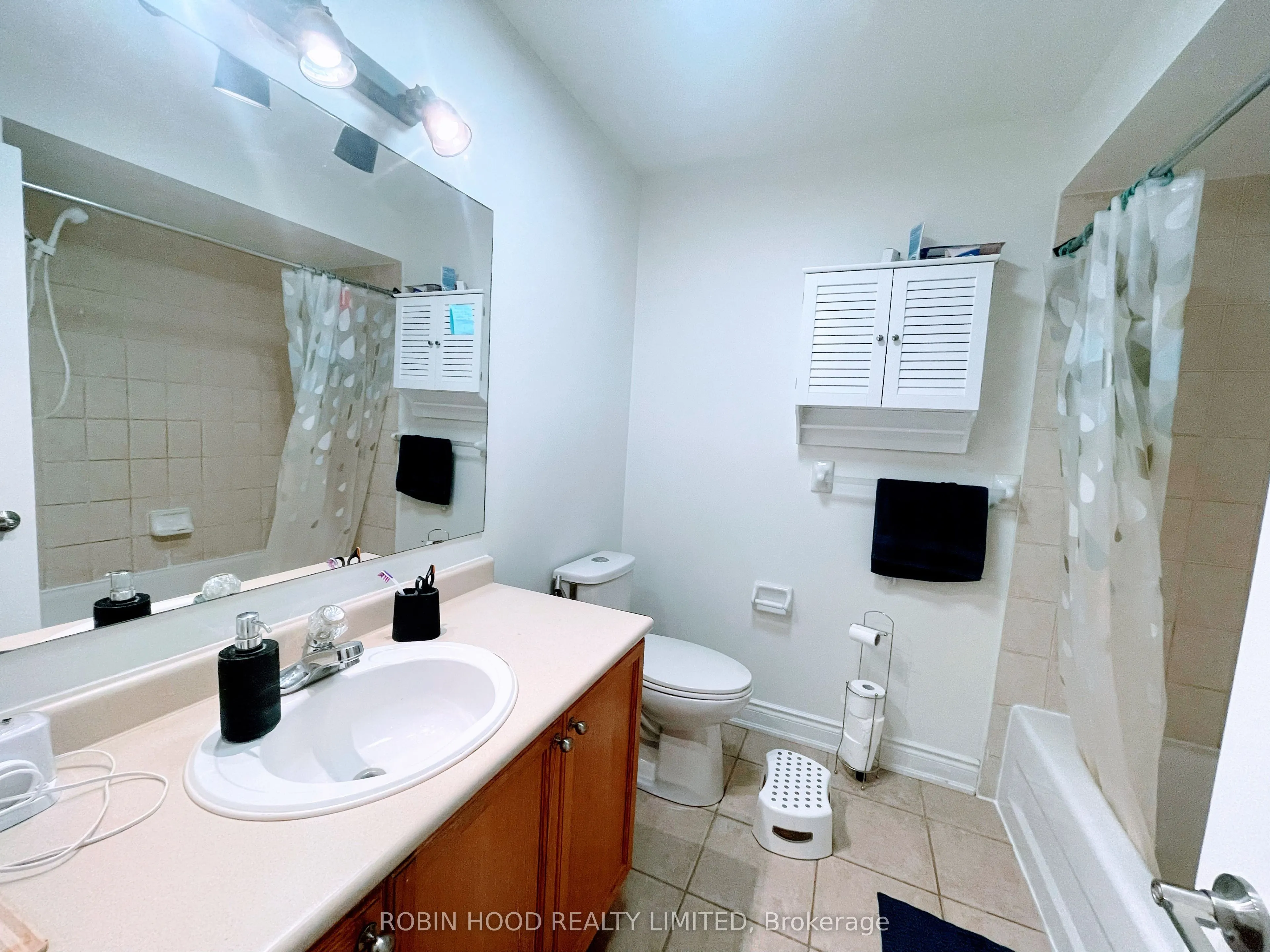 1868 Stevington Crescent, #Upper