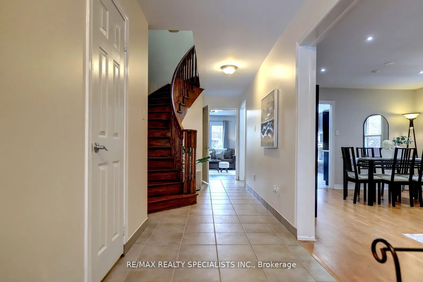 3455 Cherrington Crescent