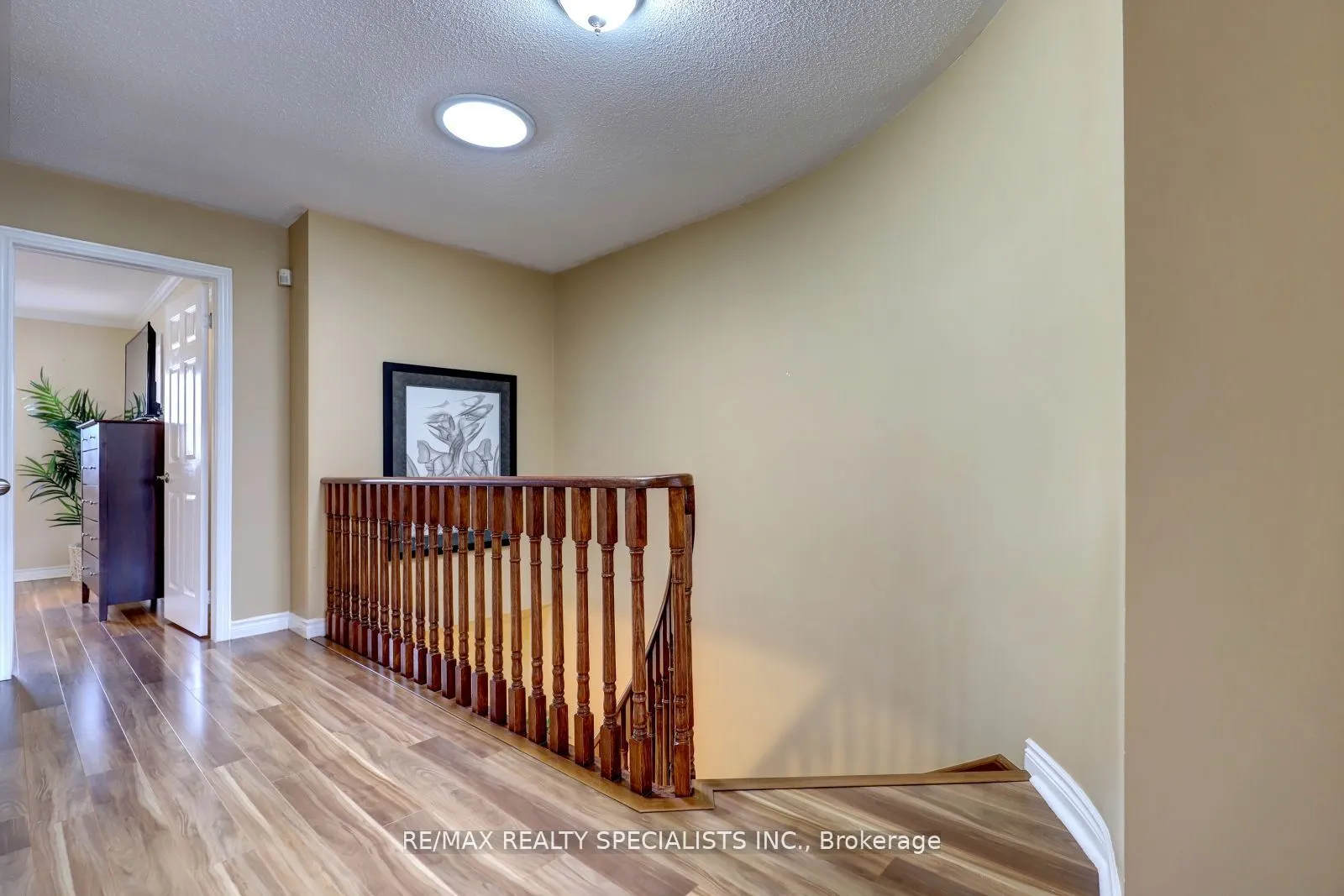 3455 Cherrington Crescent