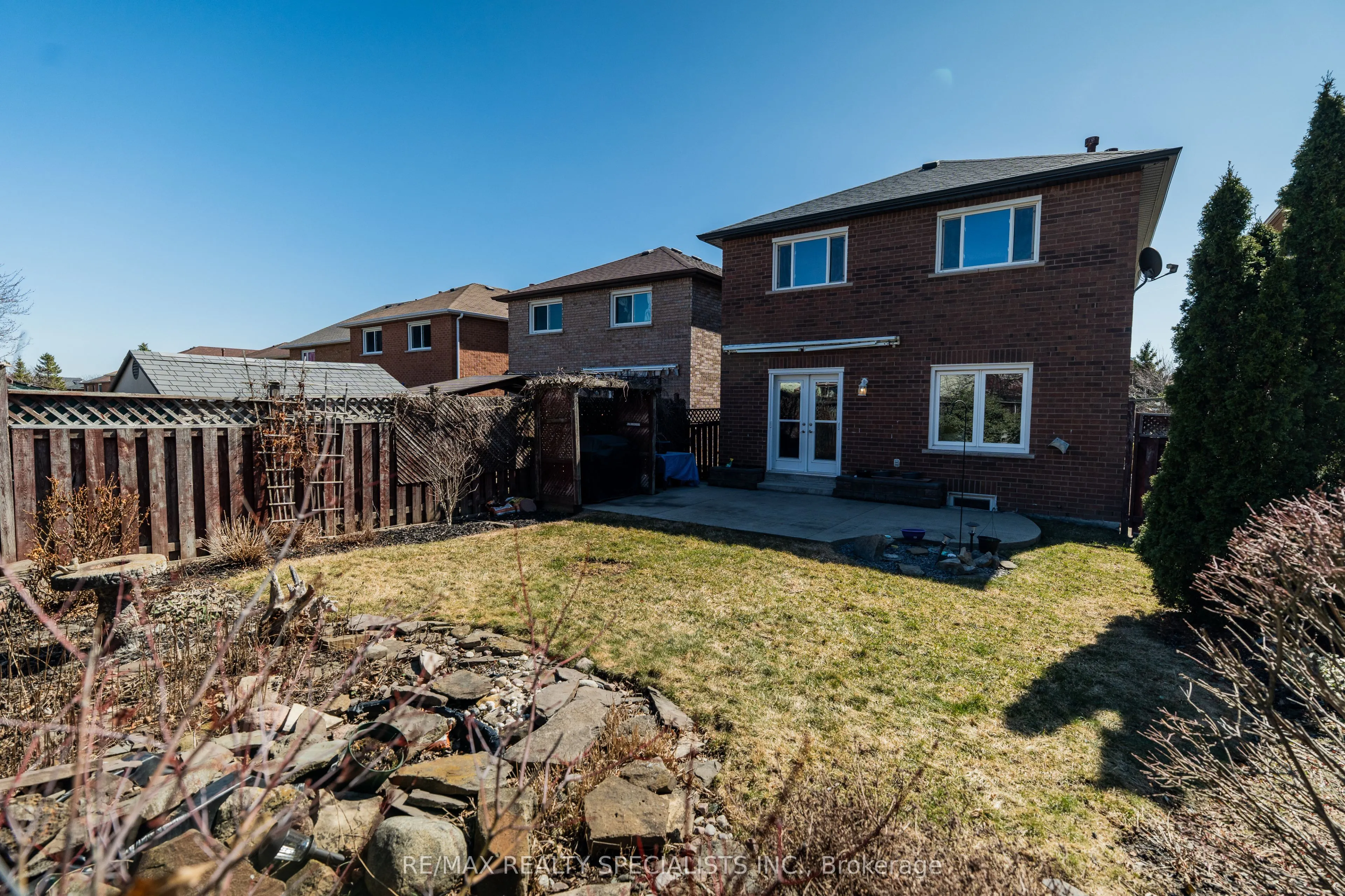 3455 Cherrington Crescent