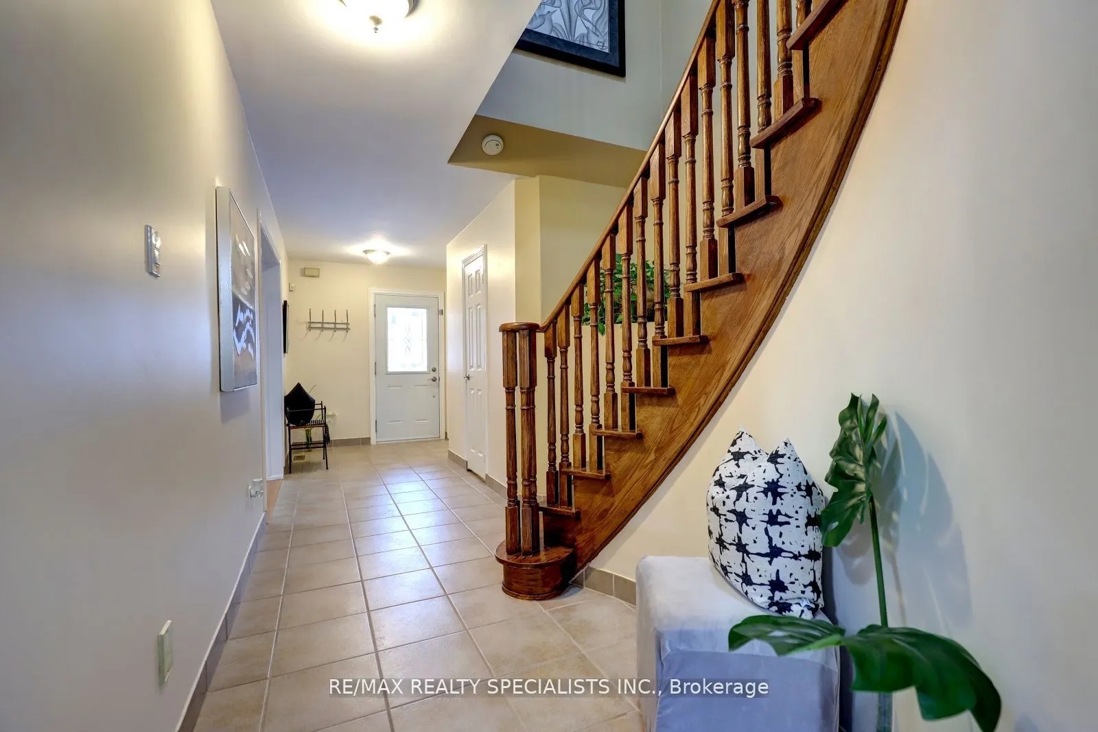 3455 Cherrington Crescent