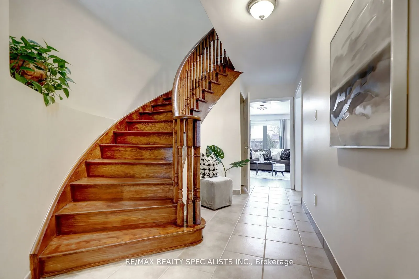 3455 Cherrington Crescent