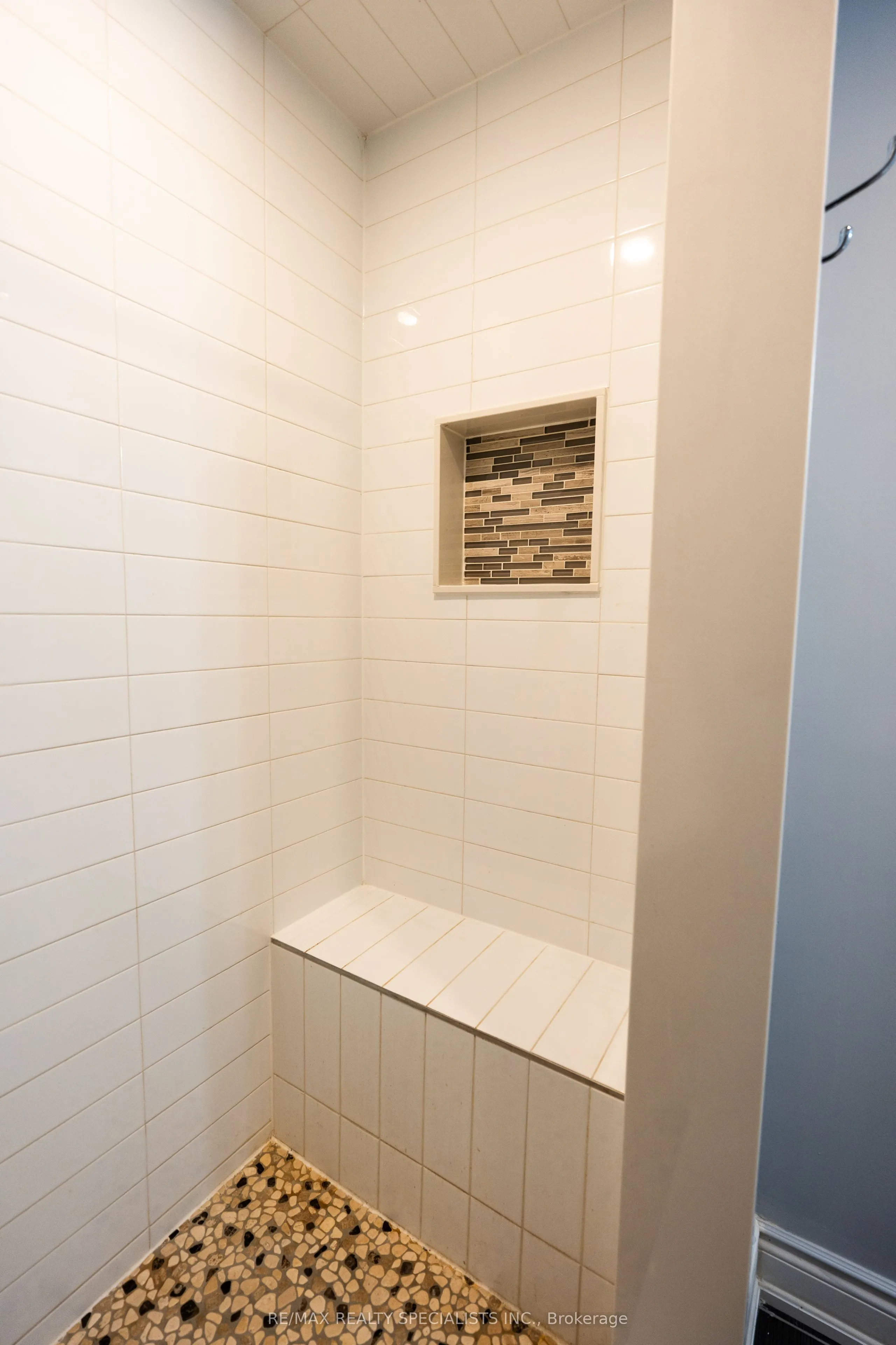 3455 Cherrington Crescent