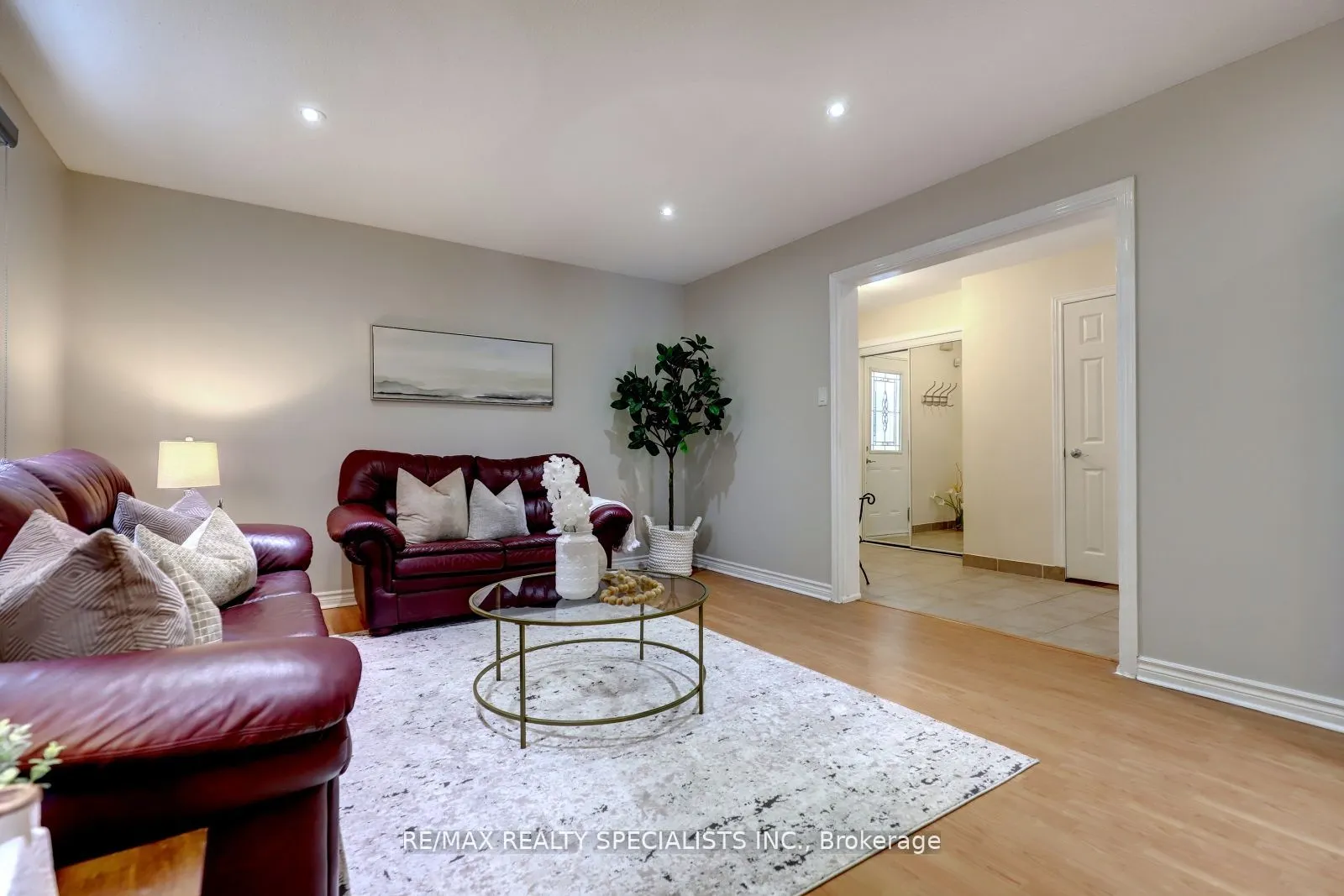3455 Cherrington Crescent