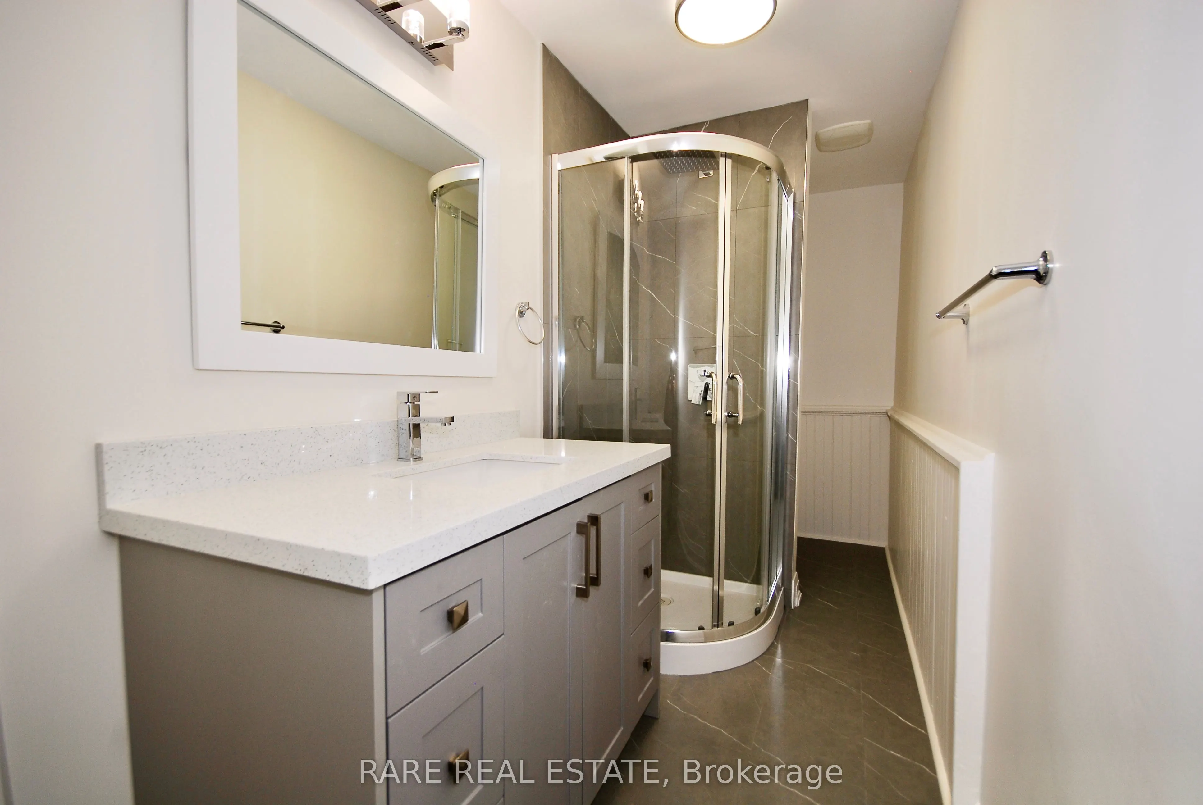 785 Dovercourt Road, #(A)