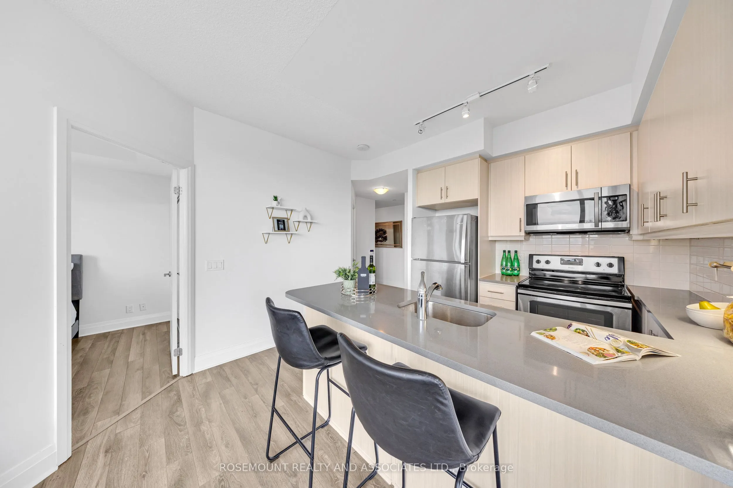 15 ZORRA Street, #1909