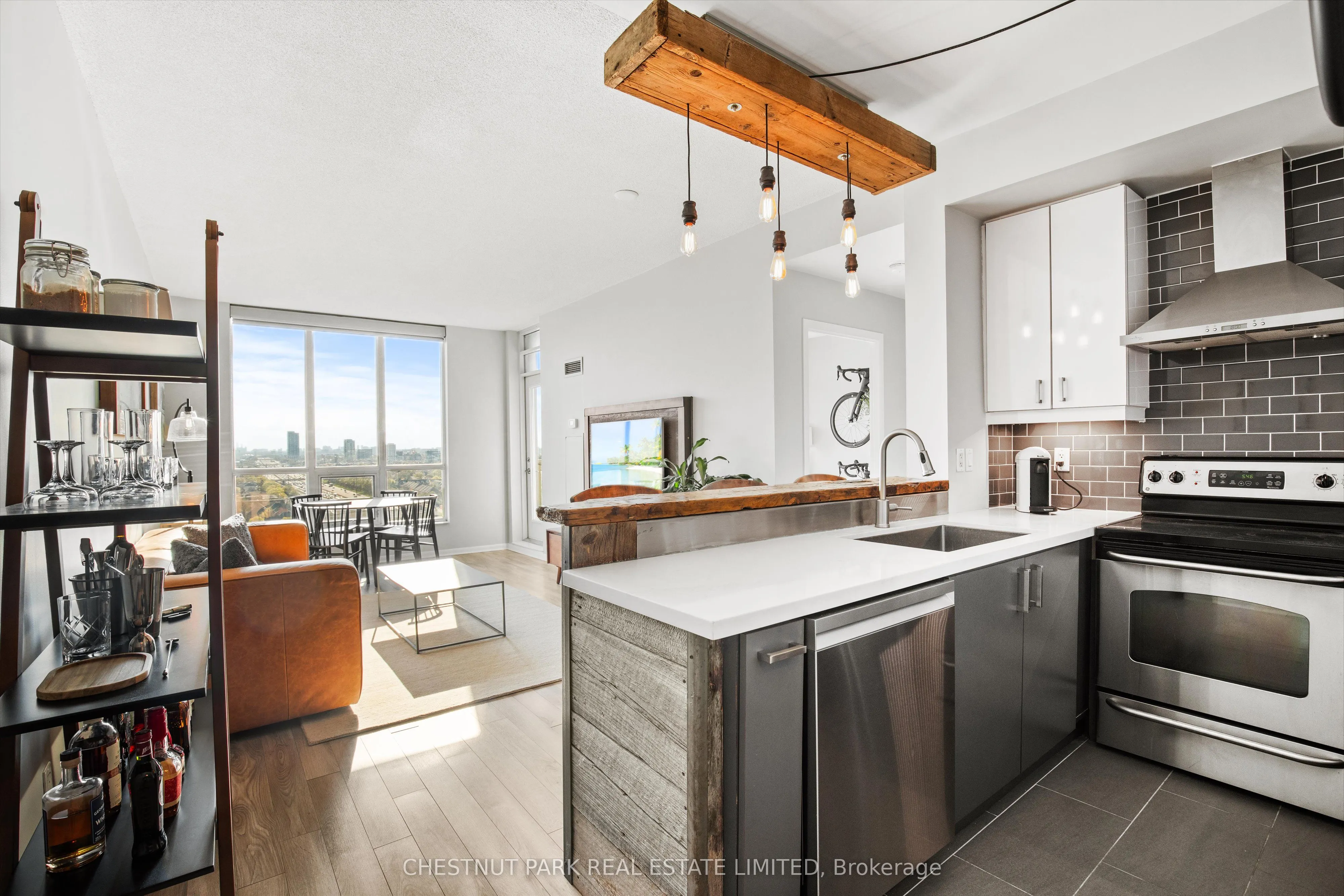 185 Legion Road N, #2216