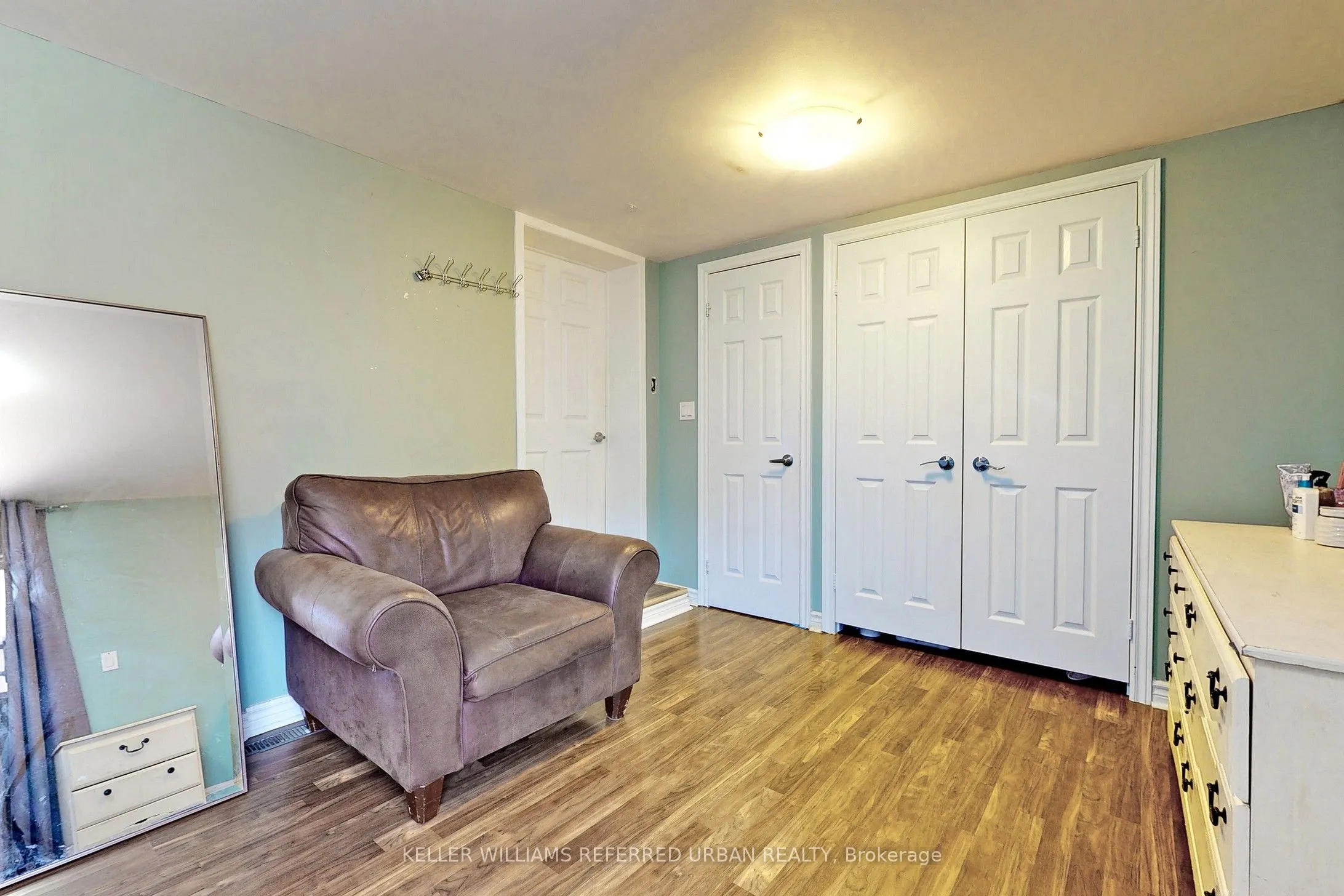 19 Bicknell Avenue