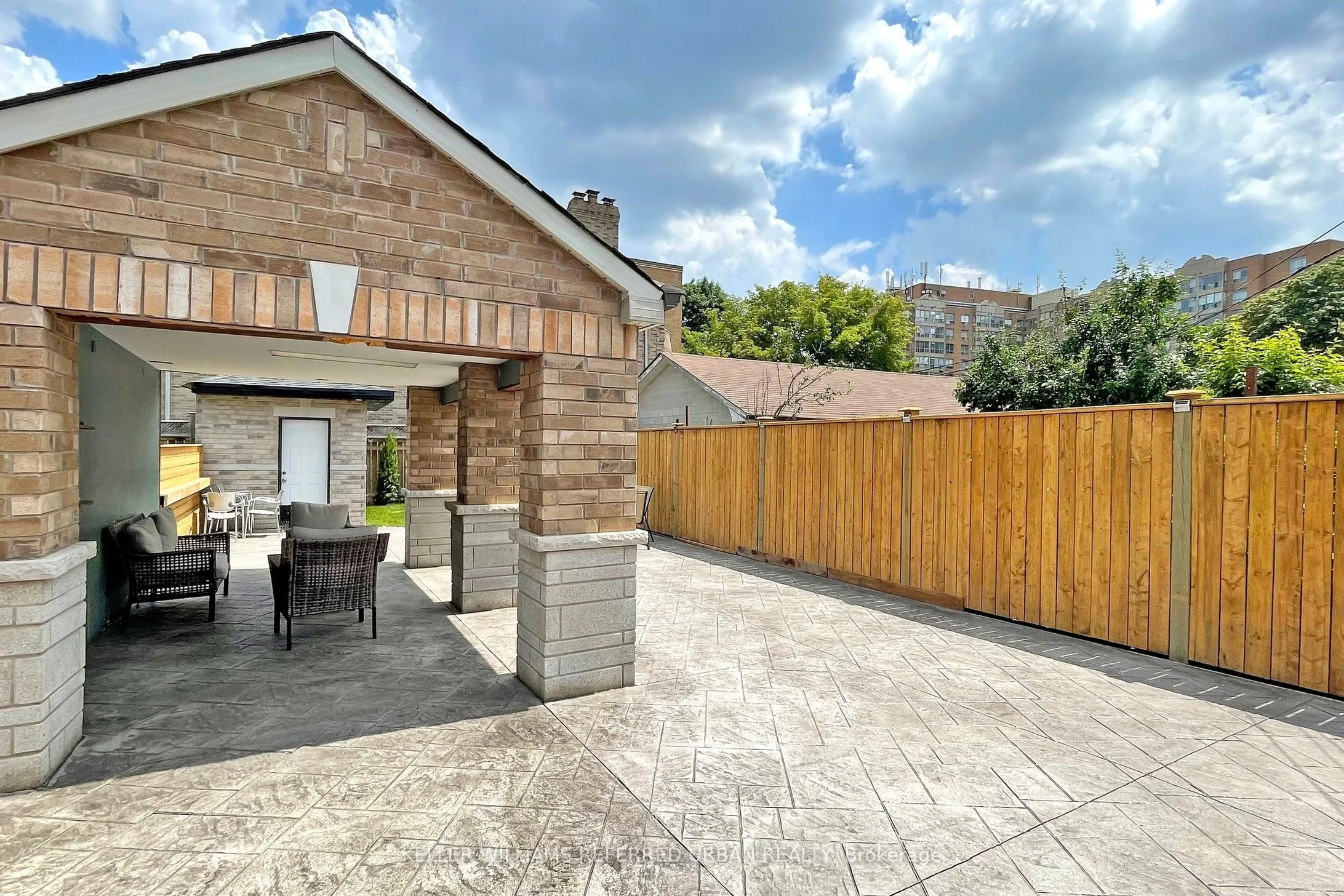 19 Bicknell Avenue