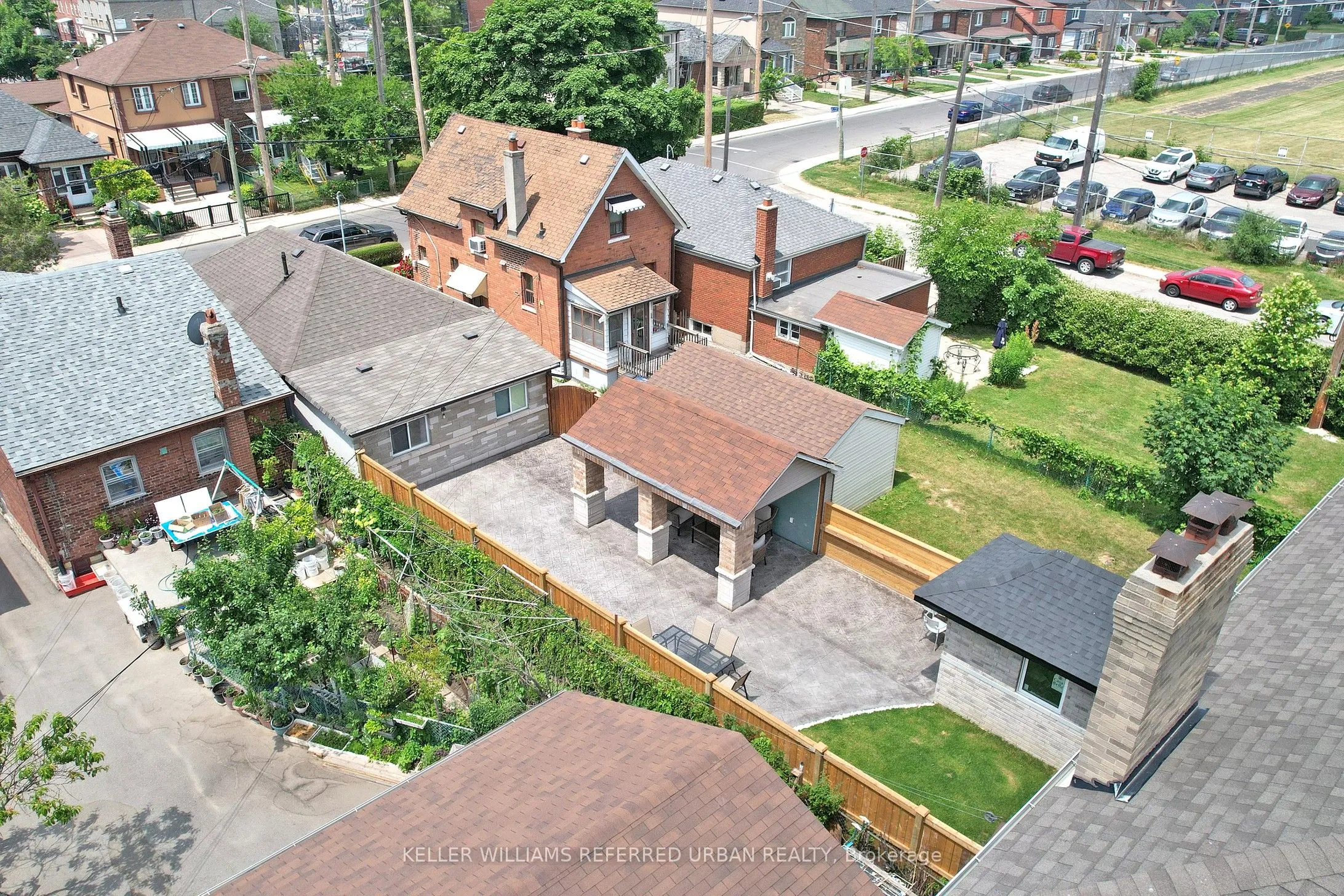 19 Bicknell Avenue