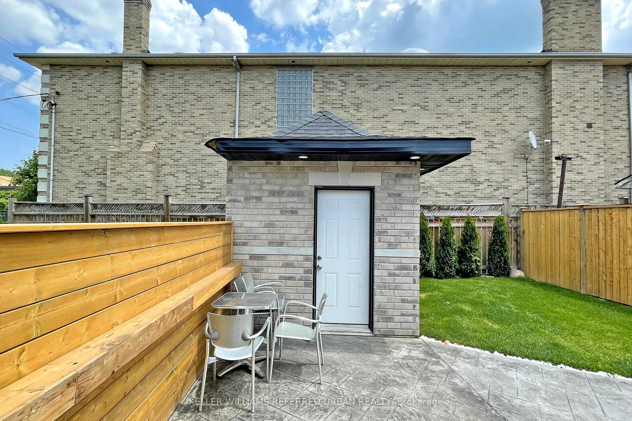 19 Bicknell Avenue