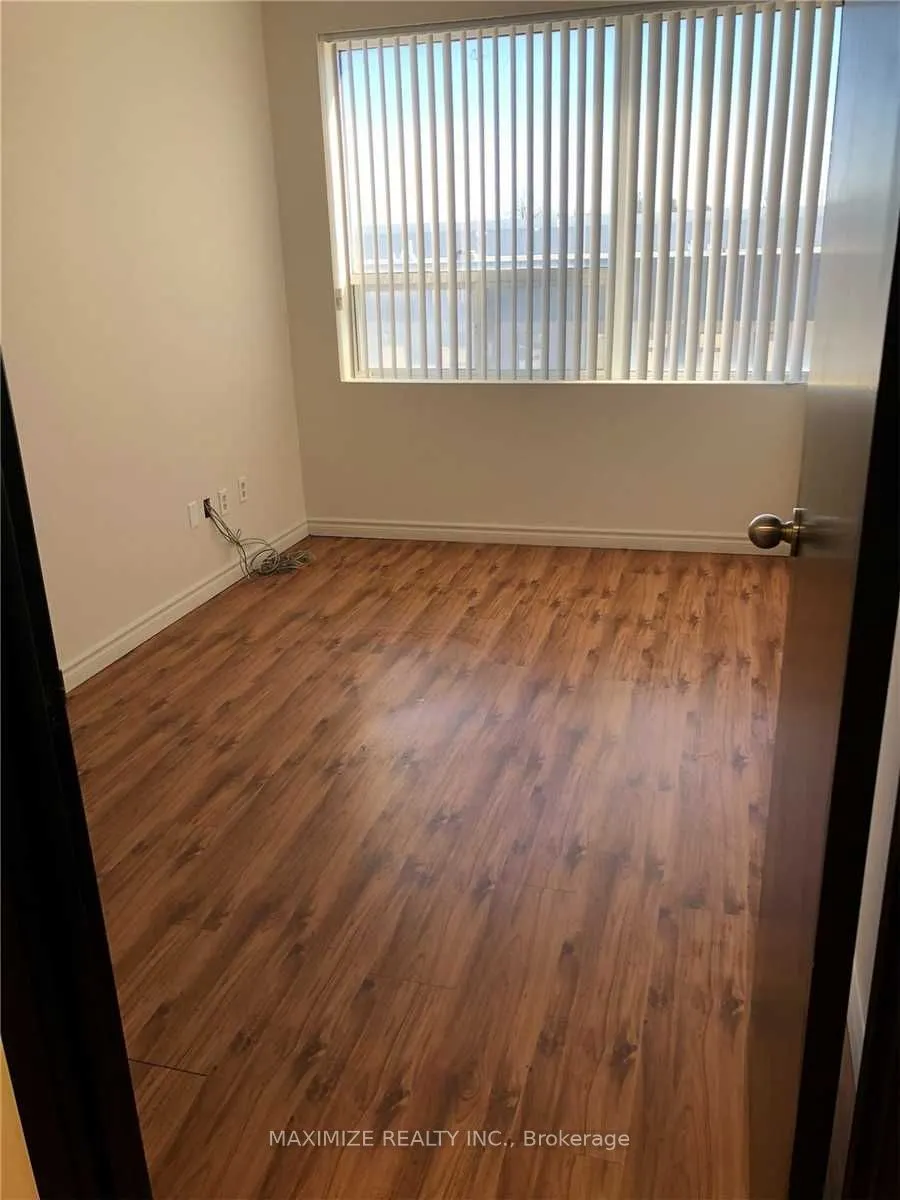 50 Steeles Avenue E, #217