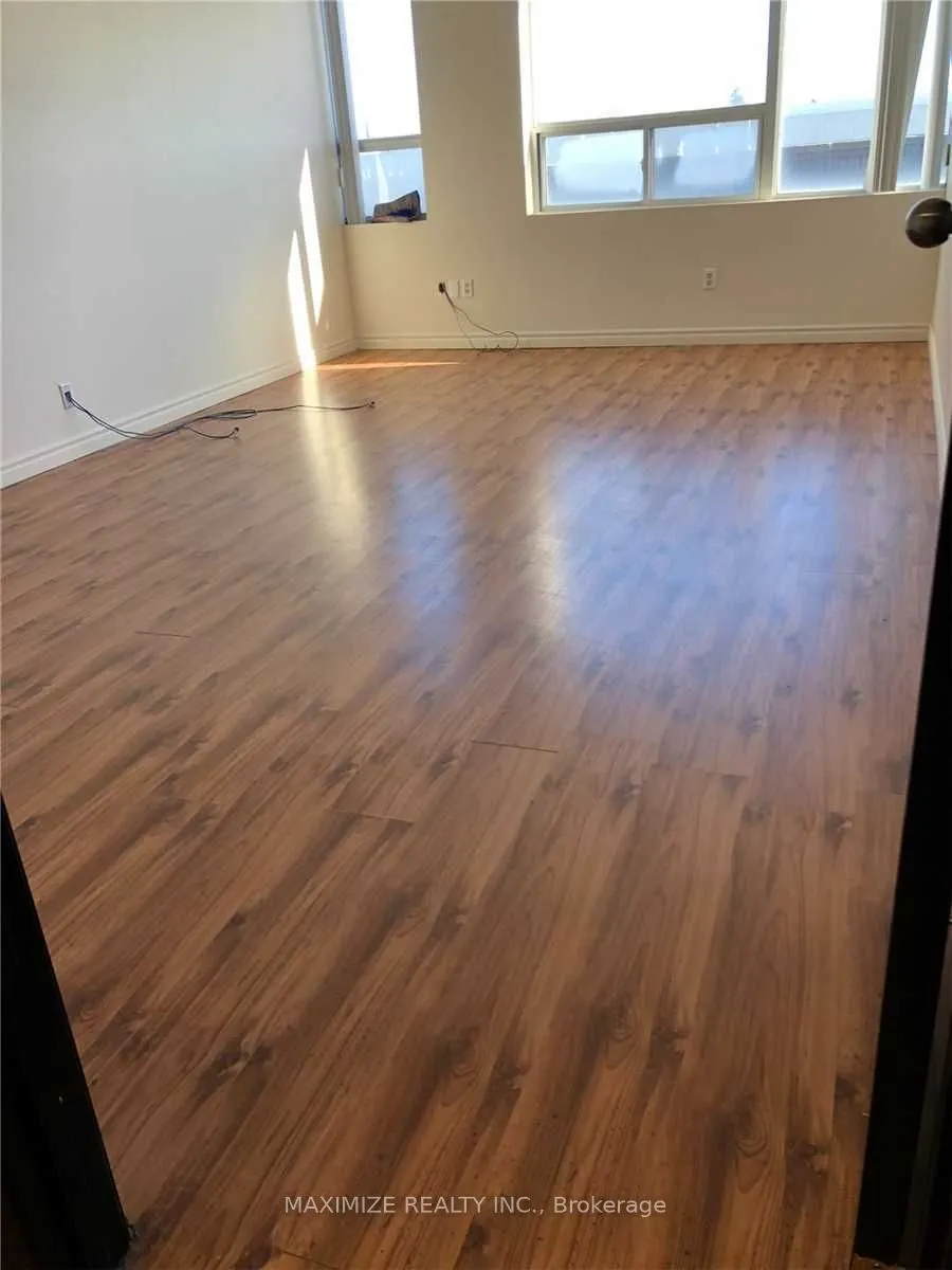 50 Steeles Avenue E, #217