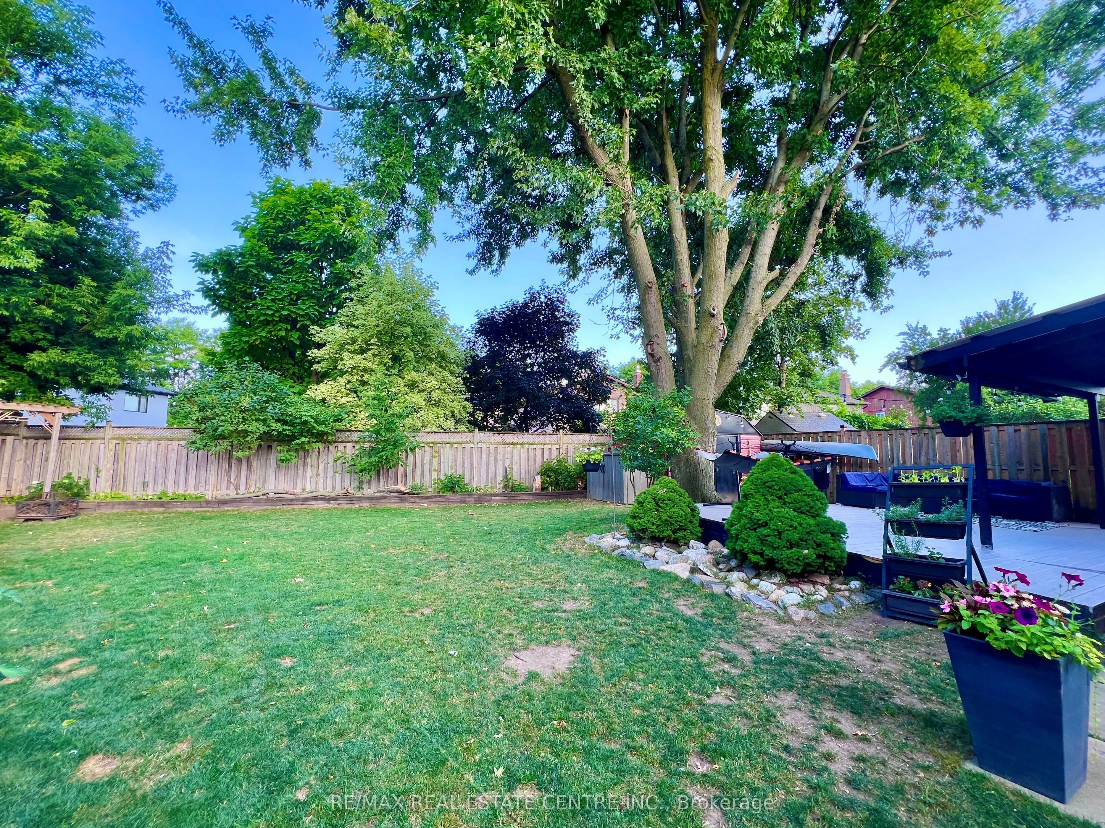 3017 Glace Bay Road