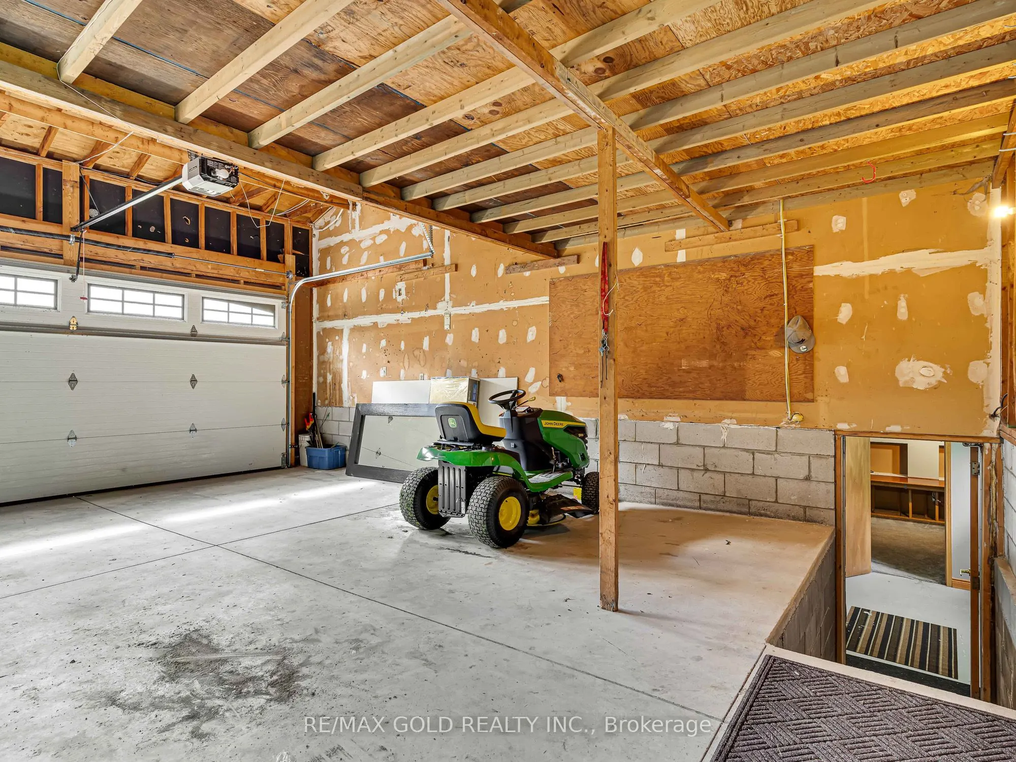 19139 Heart Lake Road