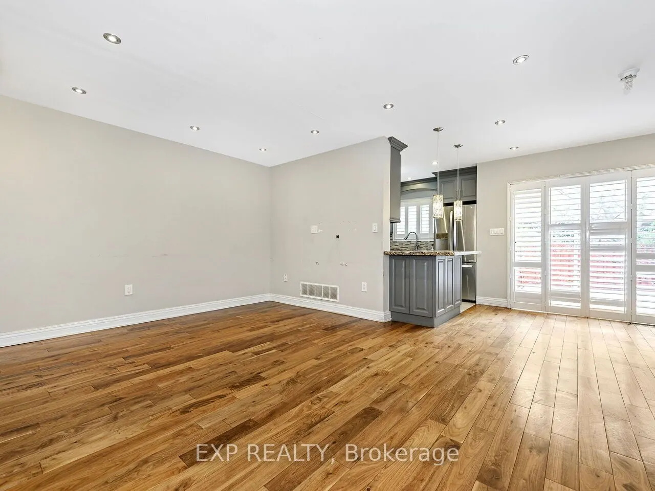 81 Triple Crown Avenue